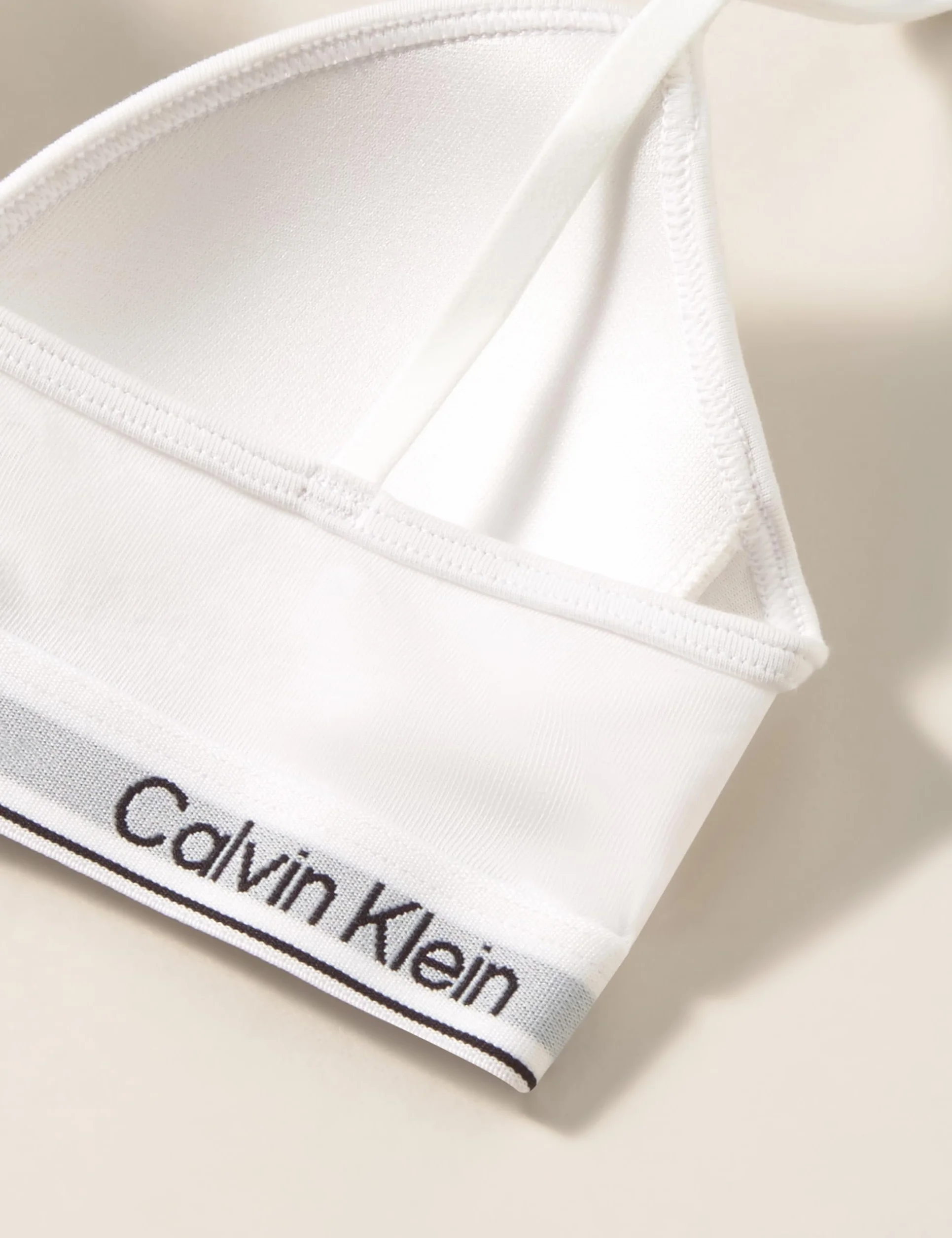 Calvin Klein Trójkąt Dziewczynki Triangle G80g800736