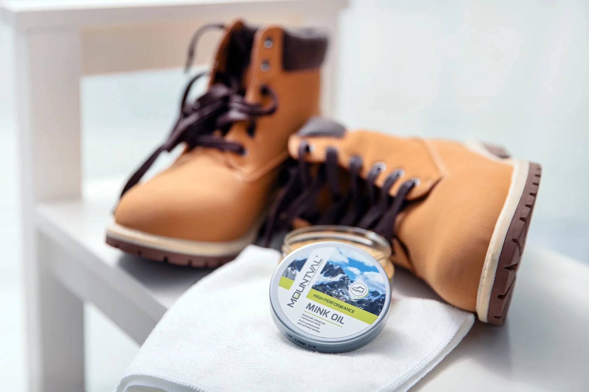 Mountval Mink Oil, Wysokiej Jakości Olejowa Pasta do Butów Odżywia i Chroni Buty przed Przemakaniem, Wosk do skóry