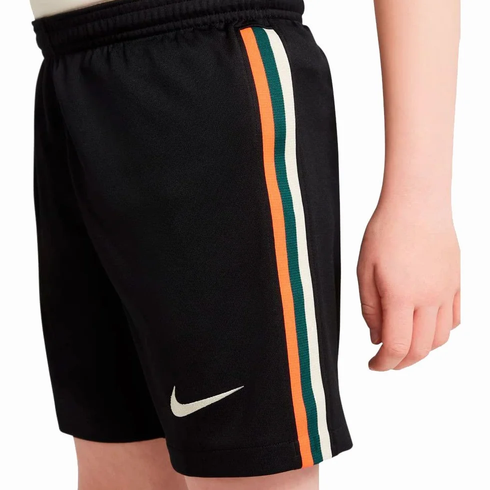 Nike Liverpool, krótkie spodenki dziecięce, uniseks, sezon 2021/22, sprzęt do zabawy, krótkie spodenki Away