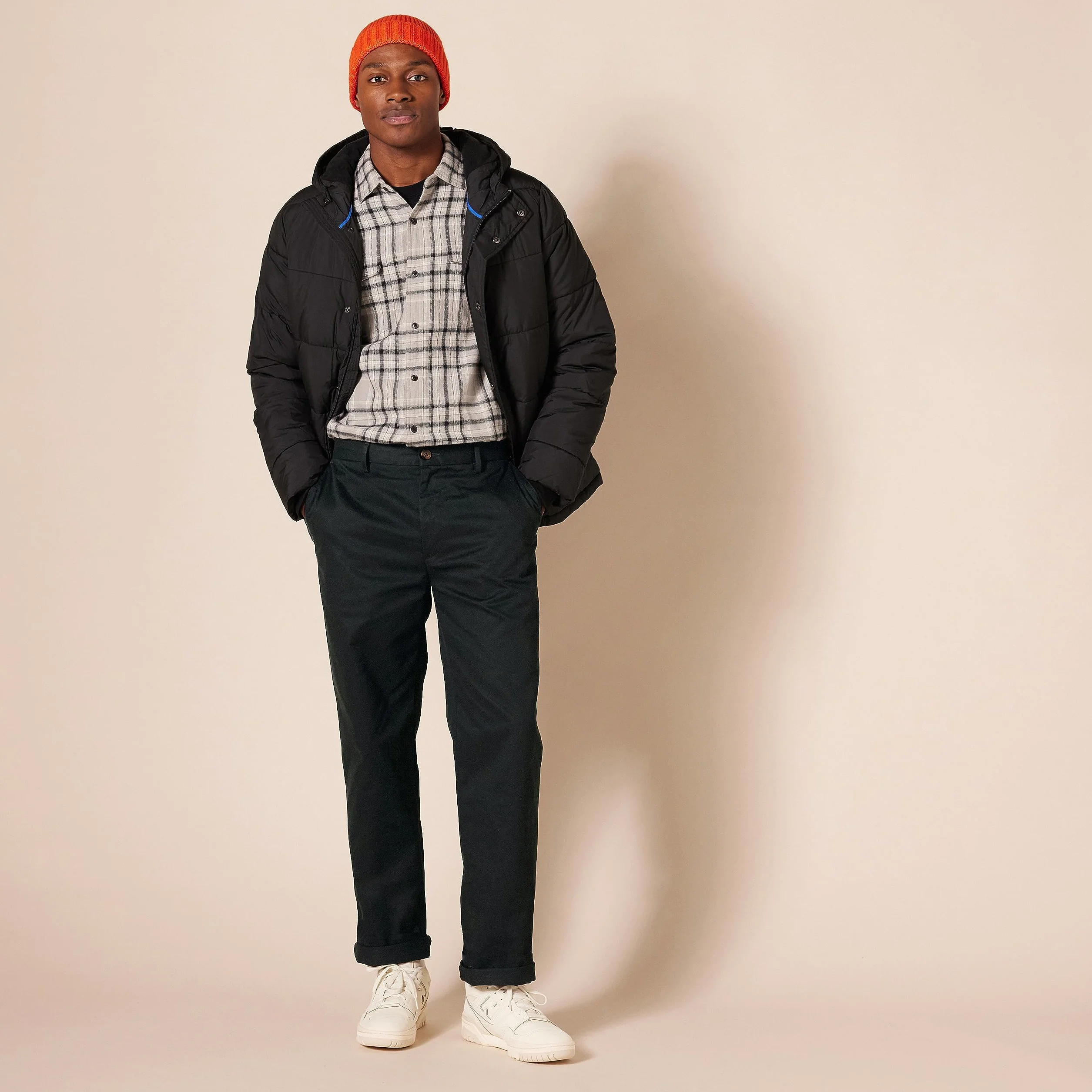 Amazon Essentials Classic-fit Wrinkle-resistant Flat-front Chino Pant - Nieformalne spodnie Mężczyźni