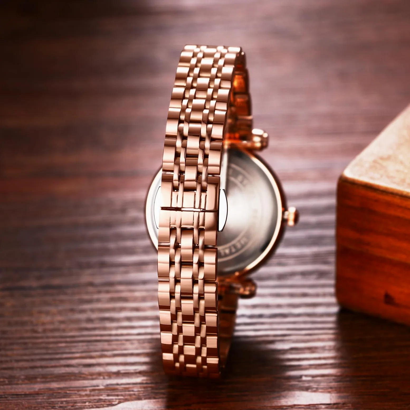 JewelryWe Zegarek damski mały zegarek ze stali nierdzewnej 30 m wodoszczelny analogowy zegarek kwarcowy damski wąska bransoletka ze stali nierdzewnej luksusowy ultracienki zegarek z fasetowanym szkłem