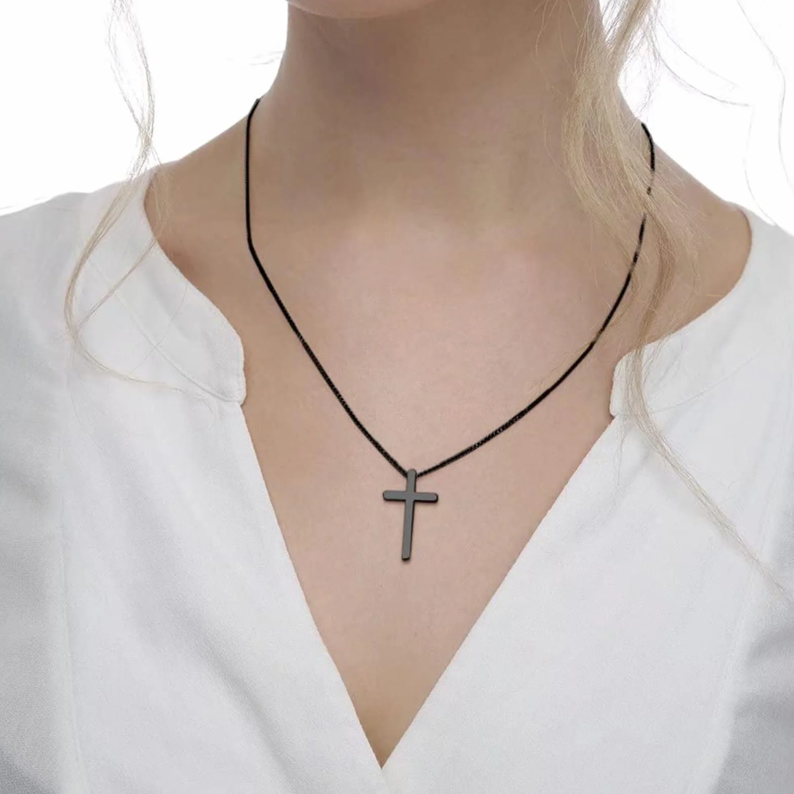 Moguri Naszyjnik z krzyżykiem dla mężczyzn, 60 cm, ze stali nierdzewnej, wisiorek, łańcuszek, biżuteria, pudełko prezentowe dla chłopców, zawiera 1 łańcuszek zastępczy o długości 45 cm, czarny