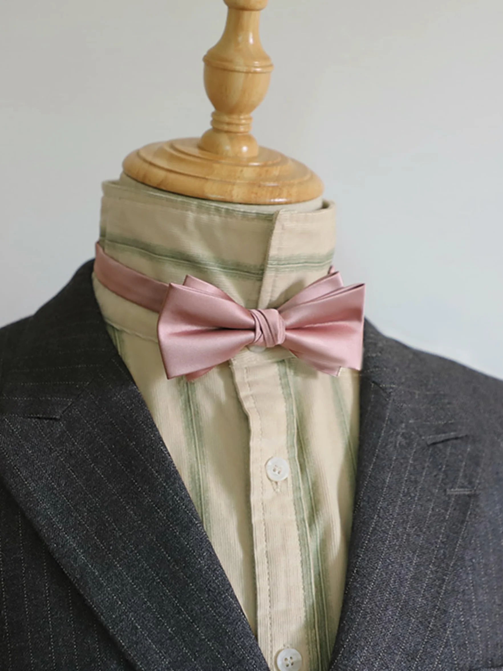 Męska, zawiązana kokarda muszka Batwing Bowtie z zapięciem na haczyk, regulowana, 12 × 6 cm, jednokolorowa