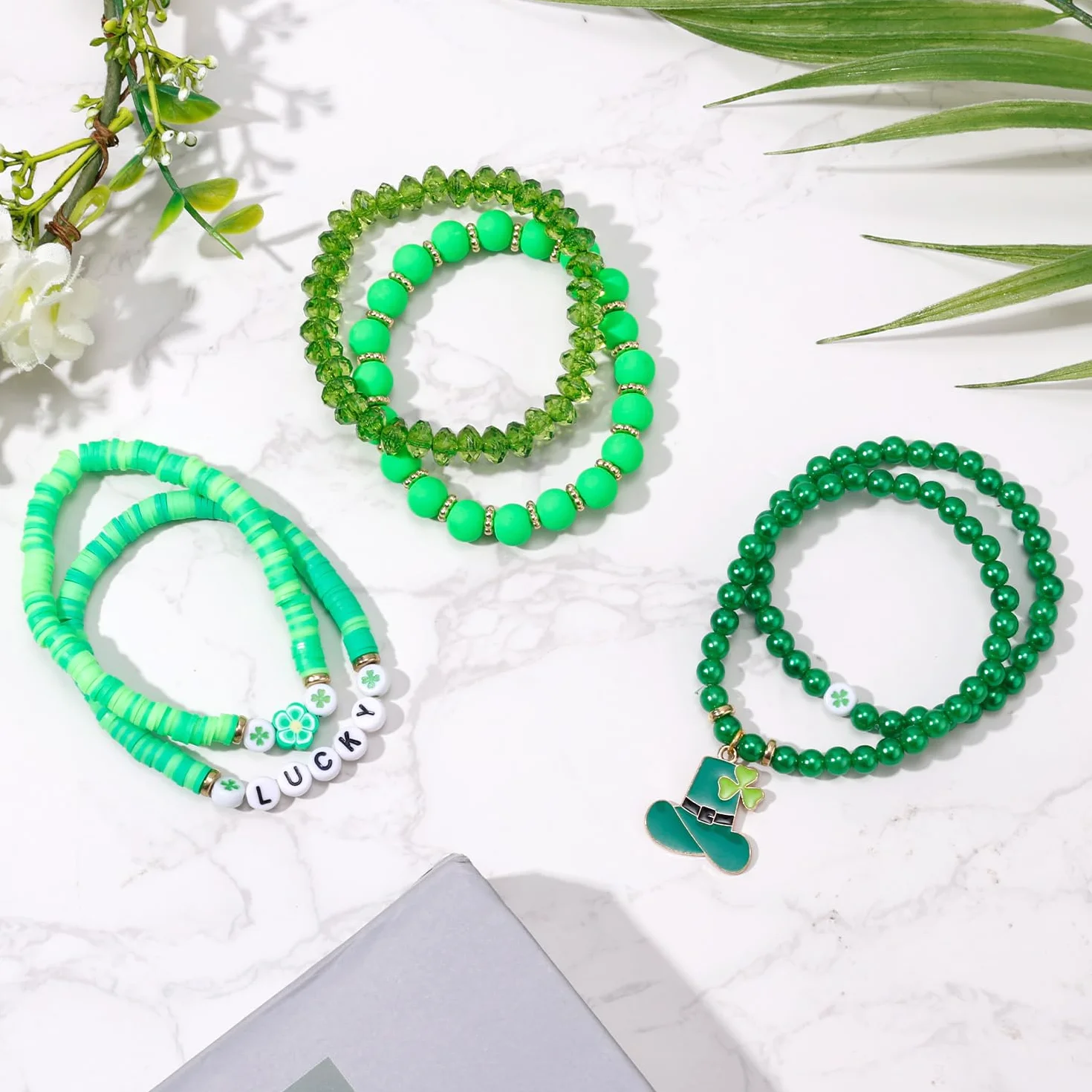 6szt Bransoletki na Dzień Świętego Patryka, Zielone Bransoletka z Zawieszką Koniczyny 6 Wzorów Bransoletka Irish Akcesoria Jubilerskie na Prezent na Walentynki Okazji Dnia Świętego Patryka