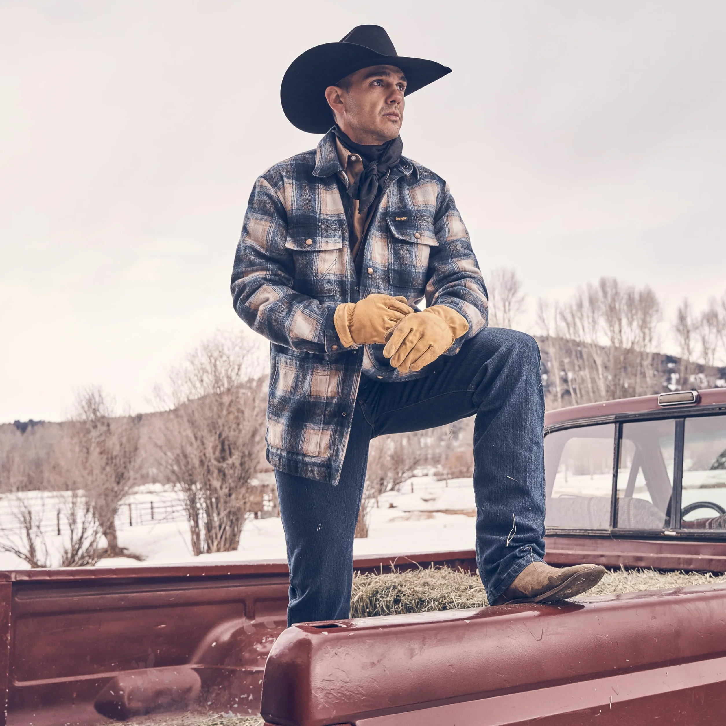 Wrangler Mężczyźni Premium Performance Cowboy Cut Regular Jean - prosty, Wybielacz do kamienia, Medium, 47 inches, 32 inches