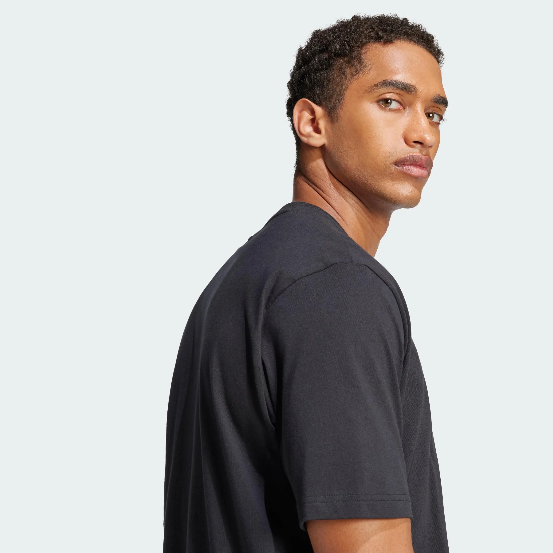 adidas Koszulka Mężczyźni Essentials Linear Single Jersey Tee