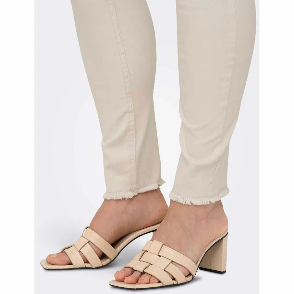 ONLY Carmakoma Carwilly Reg Ank Raw Sk Dnm Dot019 Noos - spodnie jeansowe Kobiety