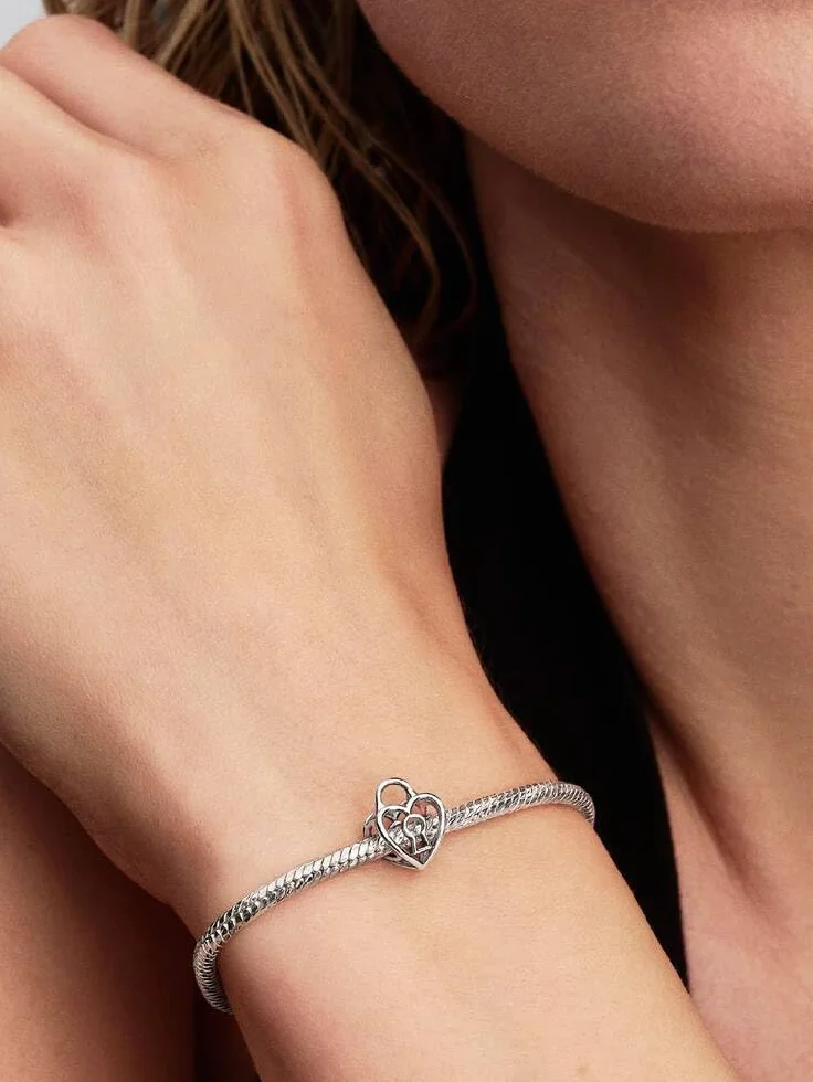 PANDORA Moments 794358C00 kłódka w kształcie serca, zawieszka charms ze srebra wysokiej próby, kompatybilna z Moments