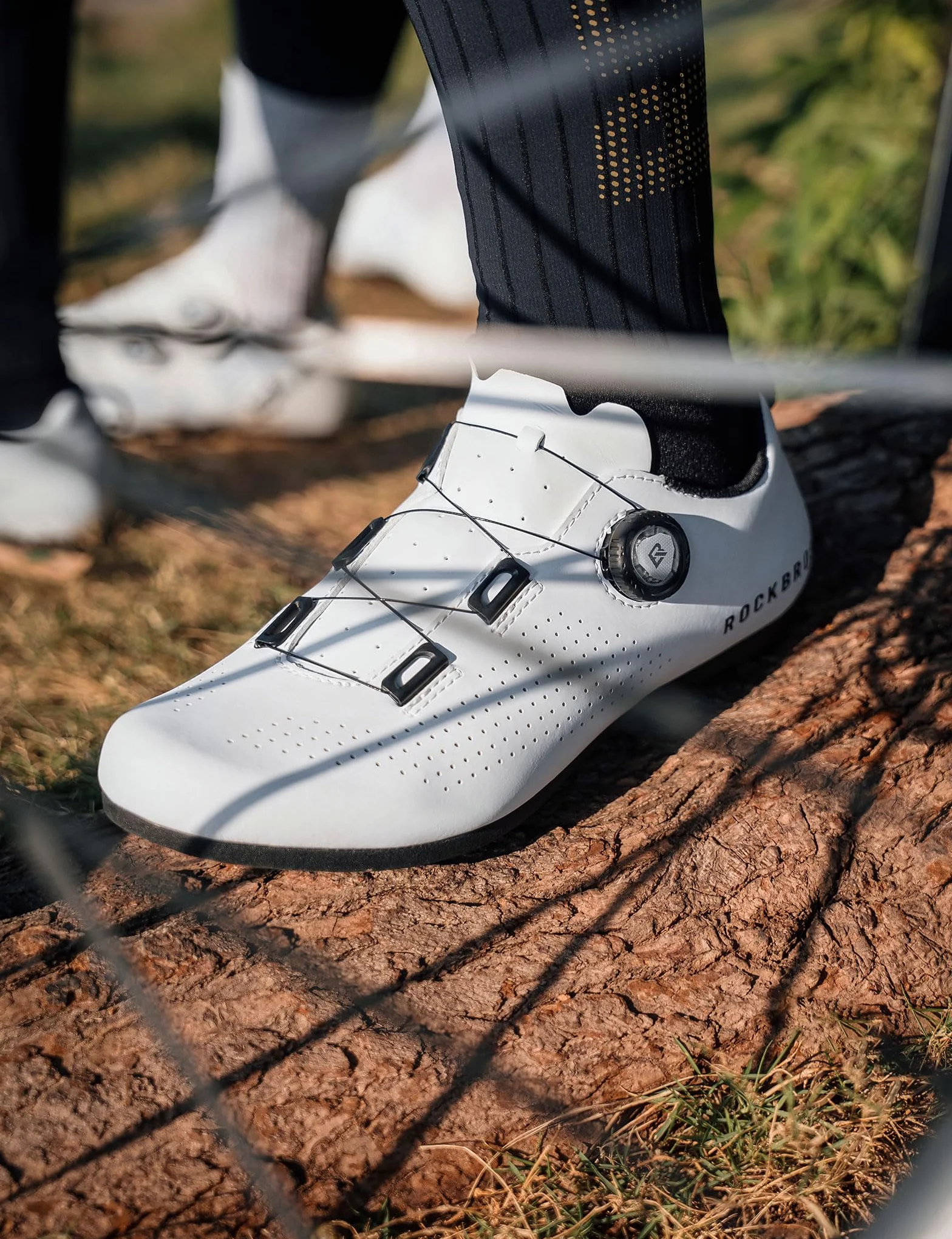 ROCKBROS Buty rowerowe dla mężczyzn i kobiet, rower szosowy, MTB, oddychające buty rowerowe z regulowaną gałką, antypoślizgowa gumowa podeszwa, unisex, MTB, buty do jazdy na rowerze halowym, białe, 3