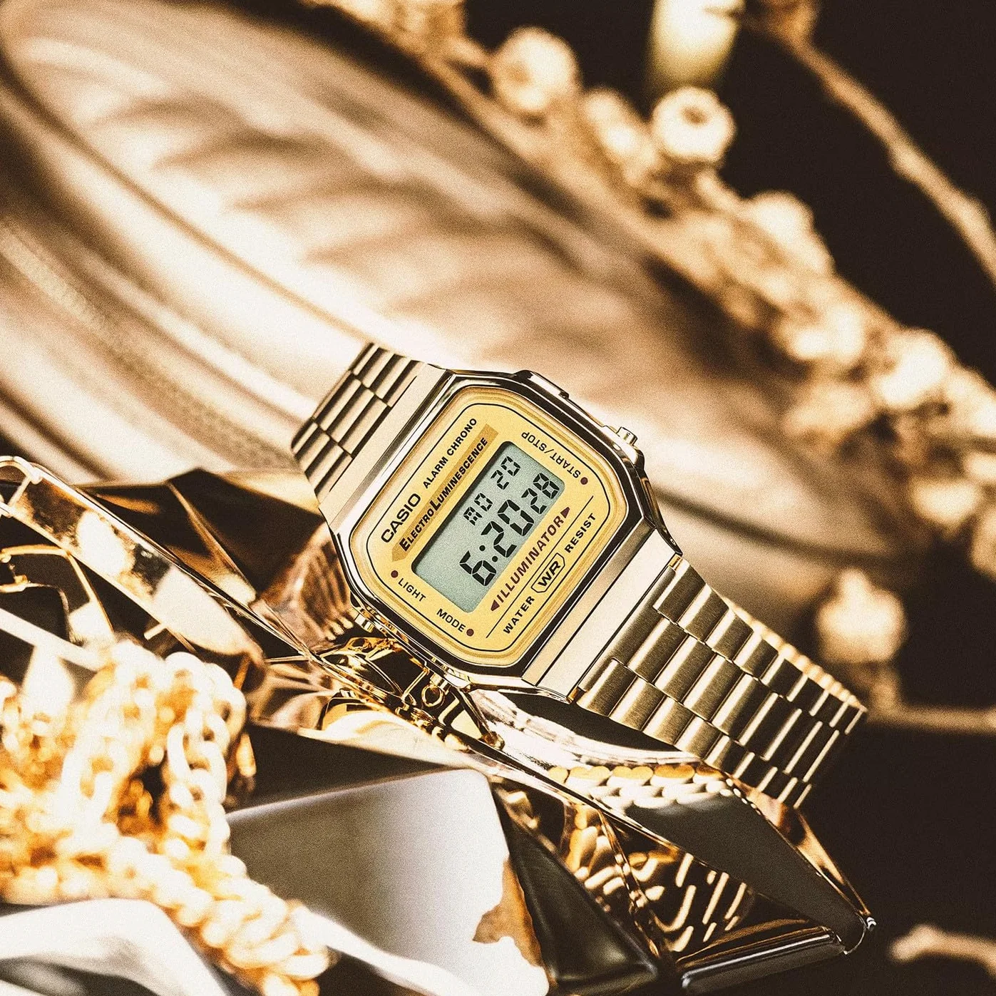 Casio Unisex cyfrowy zegarek kwarcowy dla dorosłych z bransoletką ze stali nierdzewnej