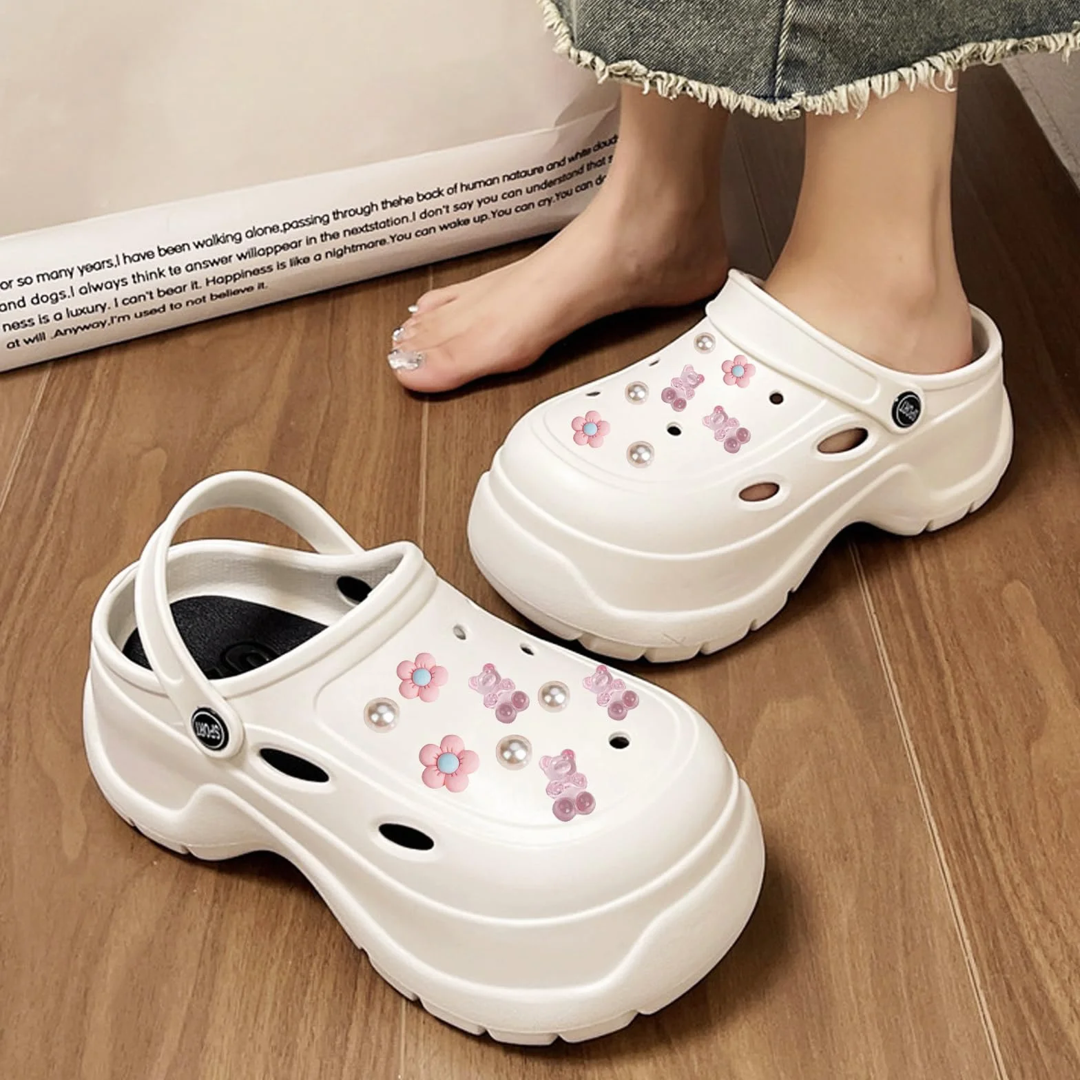 Zawieszki do butów Crocs, uroczy miś, perłowe buty, różowy kwiat, niedźwiedź, torby plażowe, prezenty urodzinowe