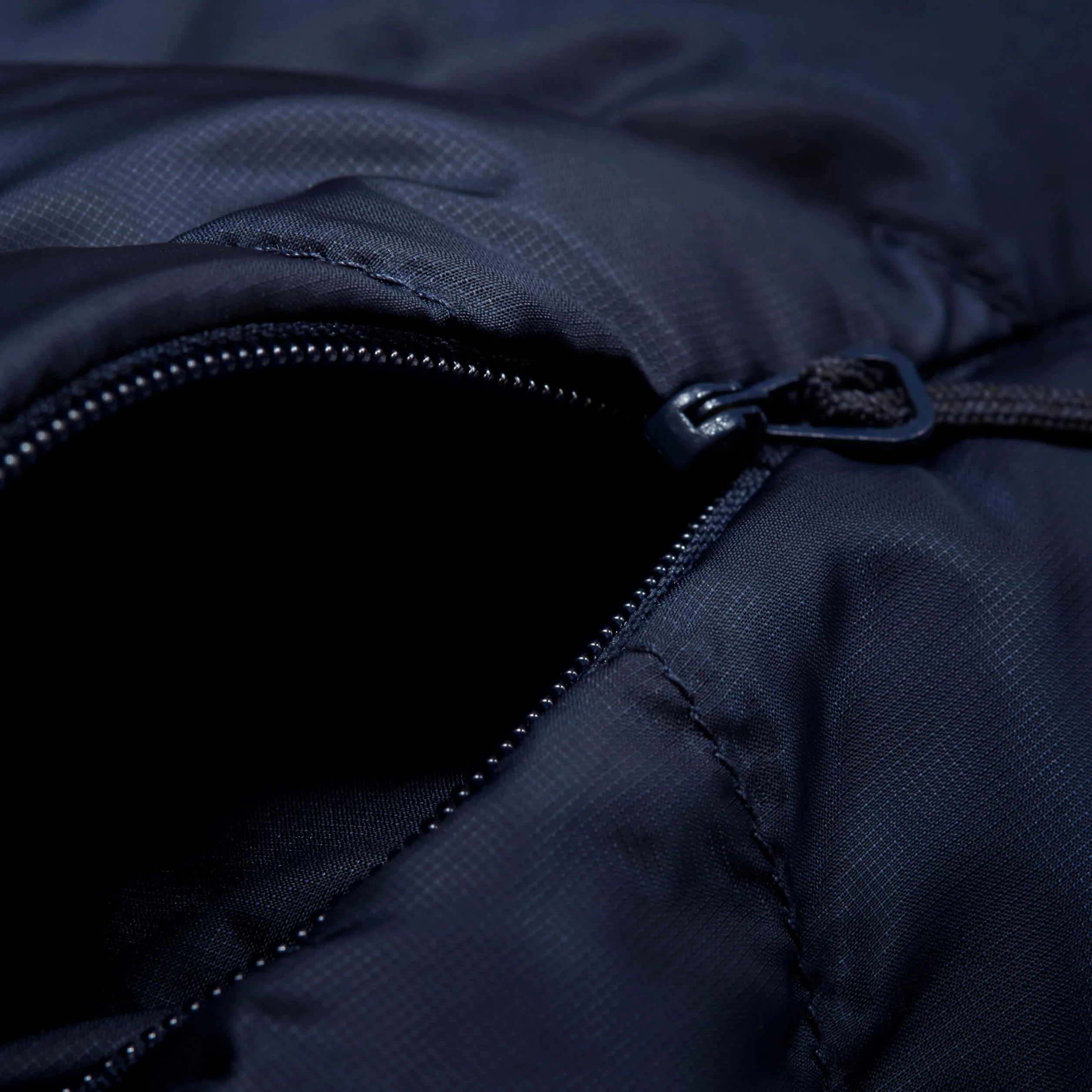 Mammut Albula IN Hooded Jacket Women – Damska Izolowana Kurtka z Kapturem | Puchowa i Lekka | Marine, Rozmiar M