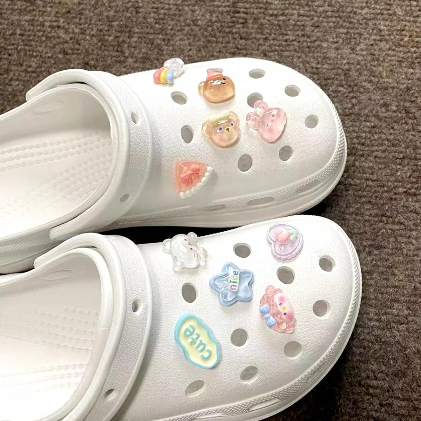 Zawieszka do Crocs, 26 sztuk zrób to sam zawieszki do butów, kreskówkowe zawieszki do butów, ozdobne szpilki, wiele stylów, kolorowe zawieszki do butów dla dziewczyn, kobiet, dorosłych