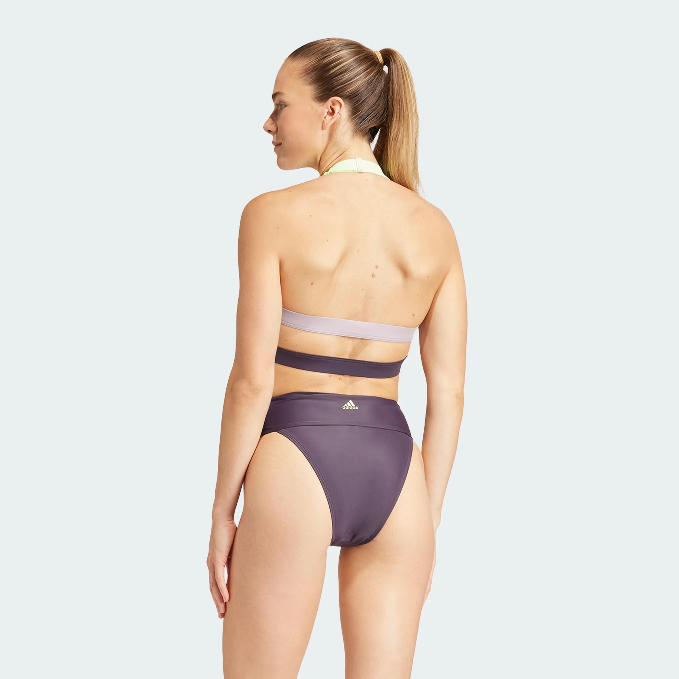 adidas Kobiety Sportswear Colorblock Bikini, Aurora Black/Preloved Fig, XS
