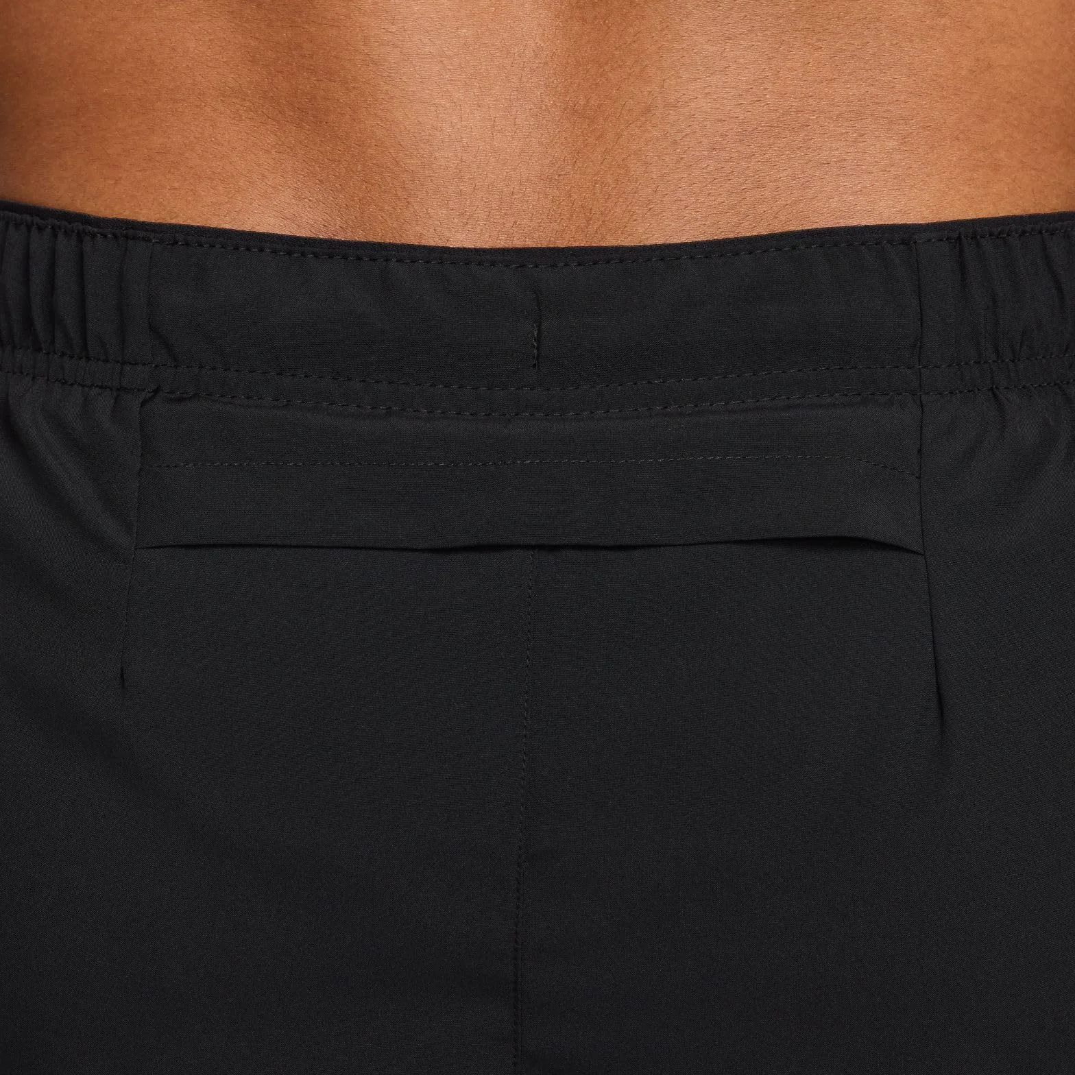 NIKE Nike Challenger Vielseitige 2-in-1-shorts Mit Dri-fit-technologie (Herren, Ca. 18 Cm) - Spodenki 2 w 1 Mężczyźni