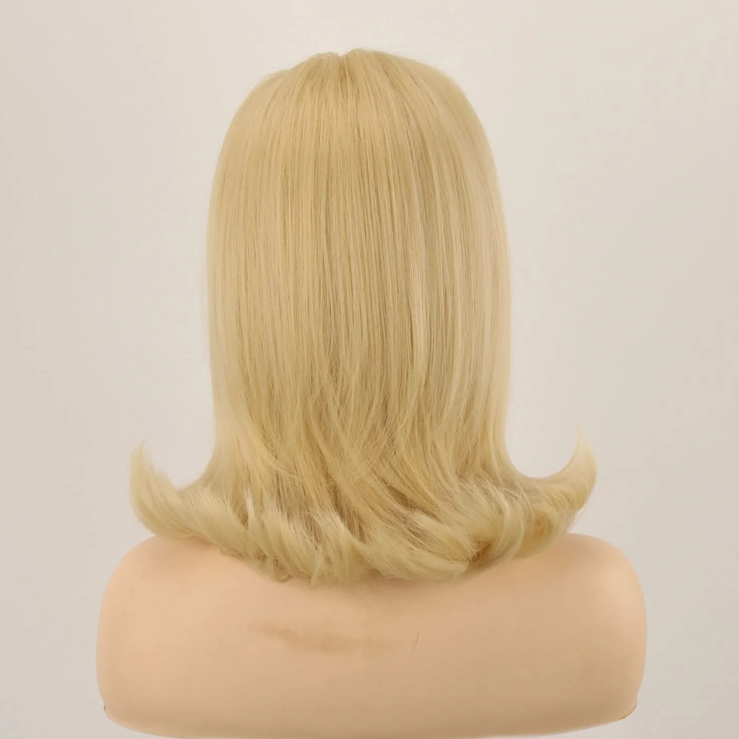 Peruka z lat 60. | FVCENT 70's Retro styl ula w stylu Vintage wygląd flicked ula Bob 50's styl peruka kostium damska peruka z grzywką (Blond)