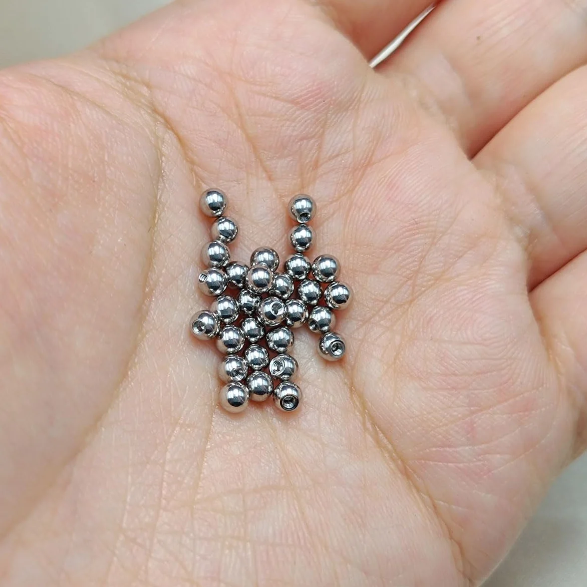 Kulki do piercingu, 30 sztuk, 3 mm, srebrne, kulka zapasowa, stal chirurgiczna, gwint 1,2 mm, do piercingu nosa, wargi, brwi, helix