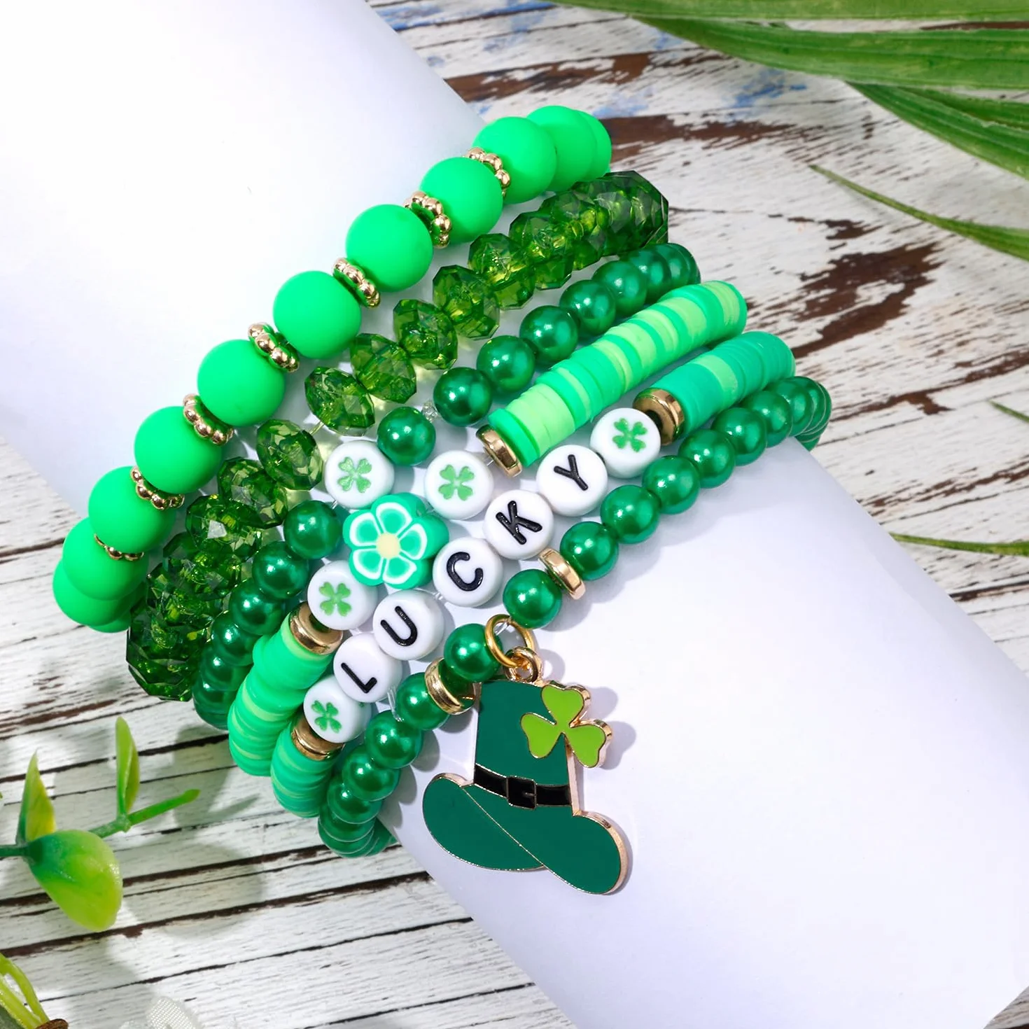 6szt Bransoletki na Dzień Świętego Patryka, Zielone Bransoletka z Zawieszką Koniczyny 6 Wzorów Bransoletka Irish Akcesoria Jubilerskie na Prezent na Walentynki Okazji Dnia Świętego Patryka