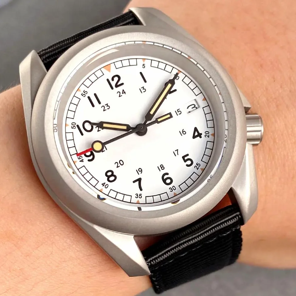 40 mm automatyczny mechaniczny zegarek na rękę ze stali nierdzewnej szafirowy kryształ NH36 mechanizm 200 m wodoodporny zegarek do nurkowania