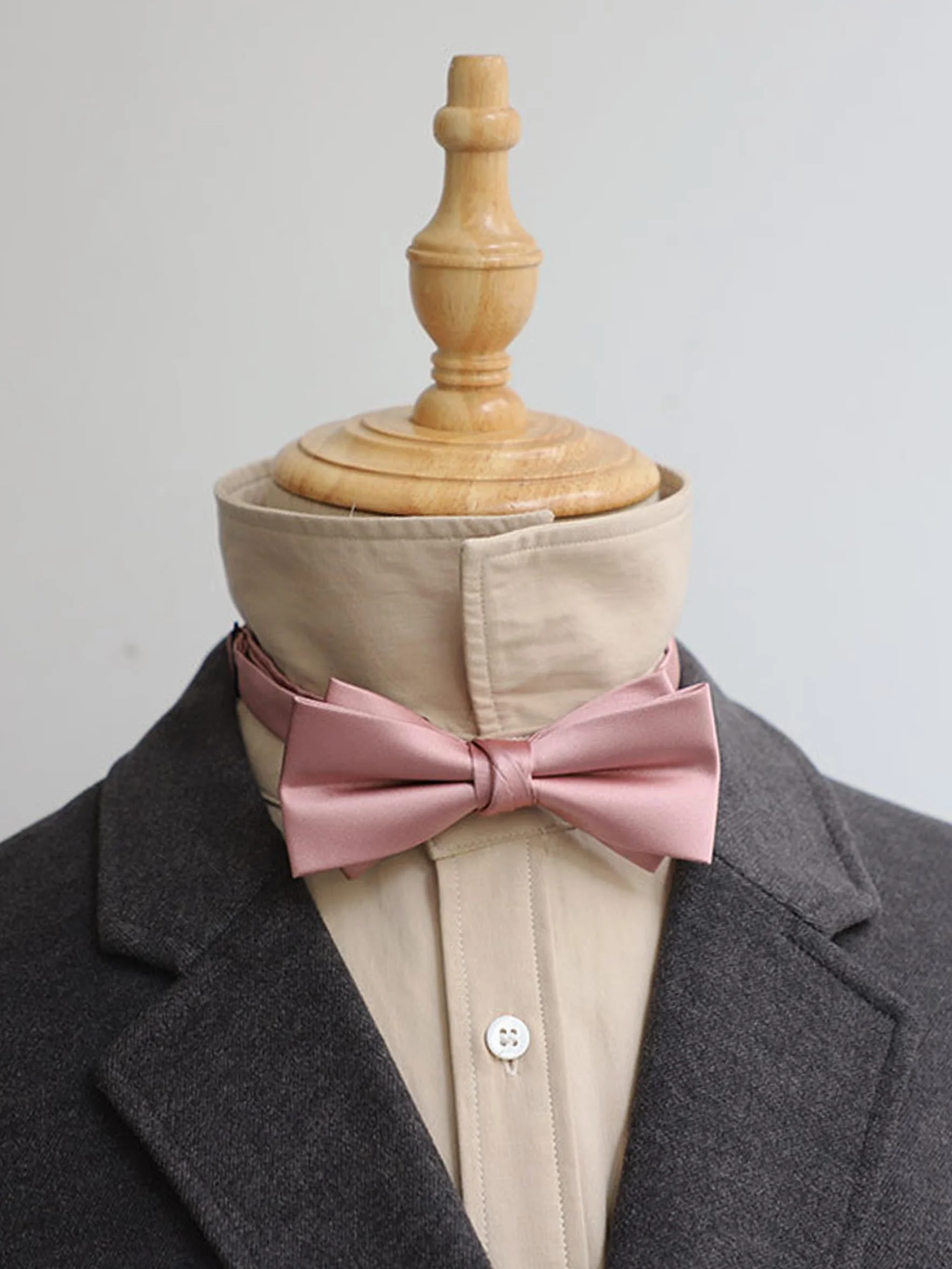 Męska, zawiązana kokarda muszka Batwing Bowtie z zapięciem na haczyk, regulowana, 12 × 6 cm, jednokolorowa
