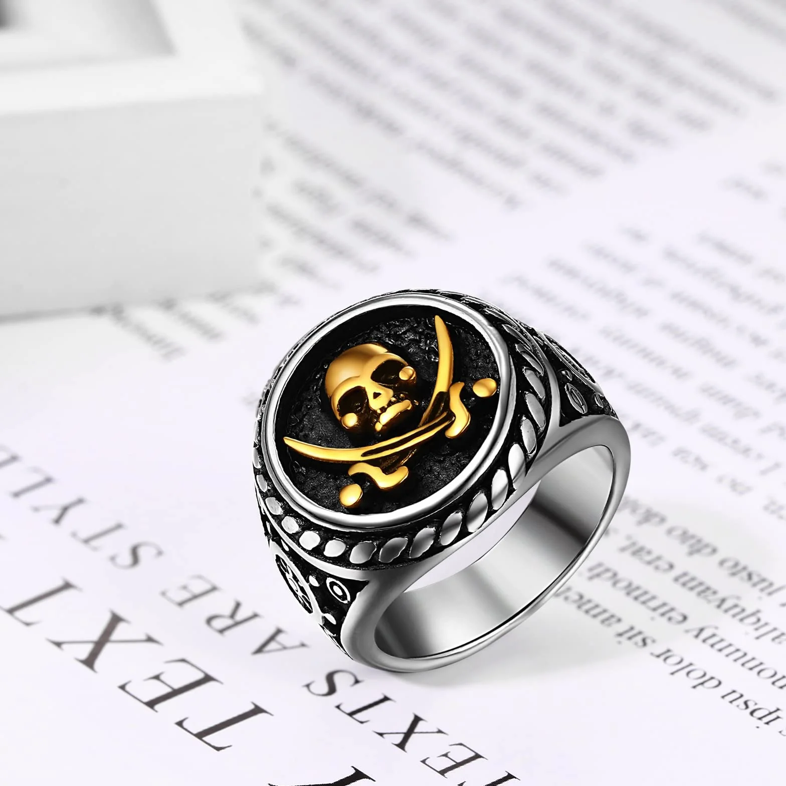 JewelryWe Męskie pierścienie z czaszką vintage fajny punkowy nóż piracki śmierć rowerzysta pierścionki opaska na Halloween przyjęcie koktajlowe