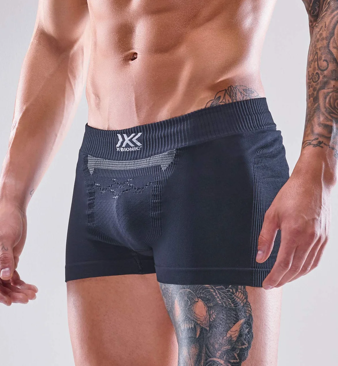 Lekkie bokserki męskie X-Bionic Energizer 4.0 - zaawansowana technologicznie bielizna sportowa zapewniająca zwiększoną wydajność i wygodę podczas wszystkich aktywności - Opal Black/Arctic White, M