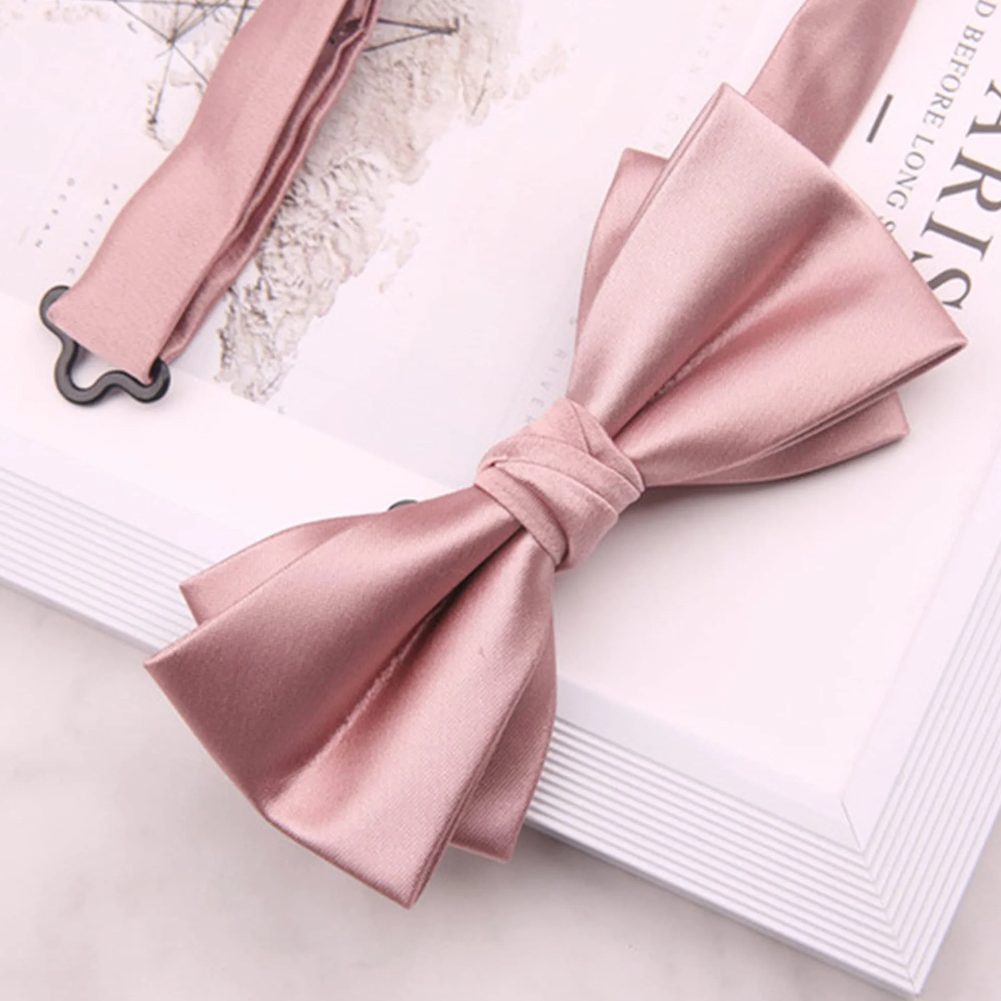 Męska, zawiązana kokarda muszka Batwing Bowtie z zapięciem na haczyk, regulowana, 12 × 6 cm, jednokolorowa