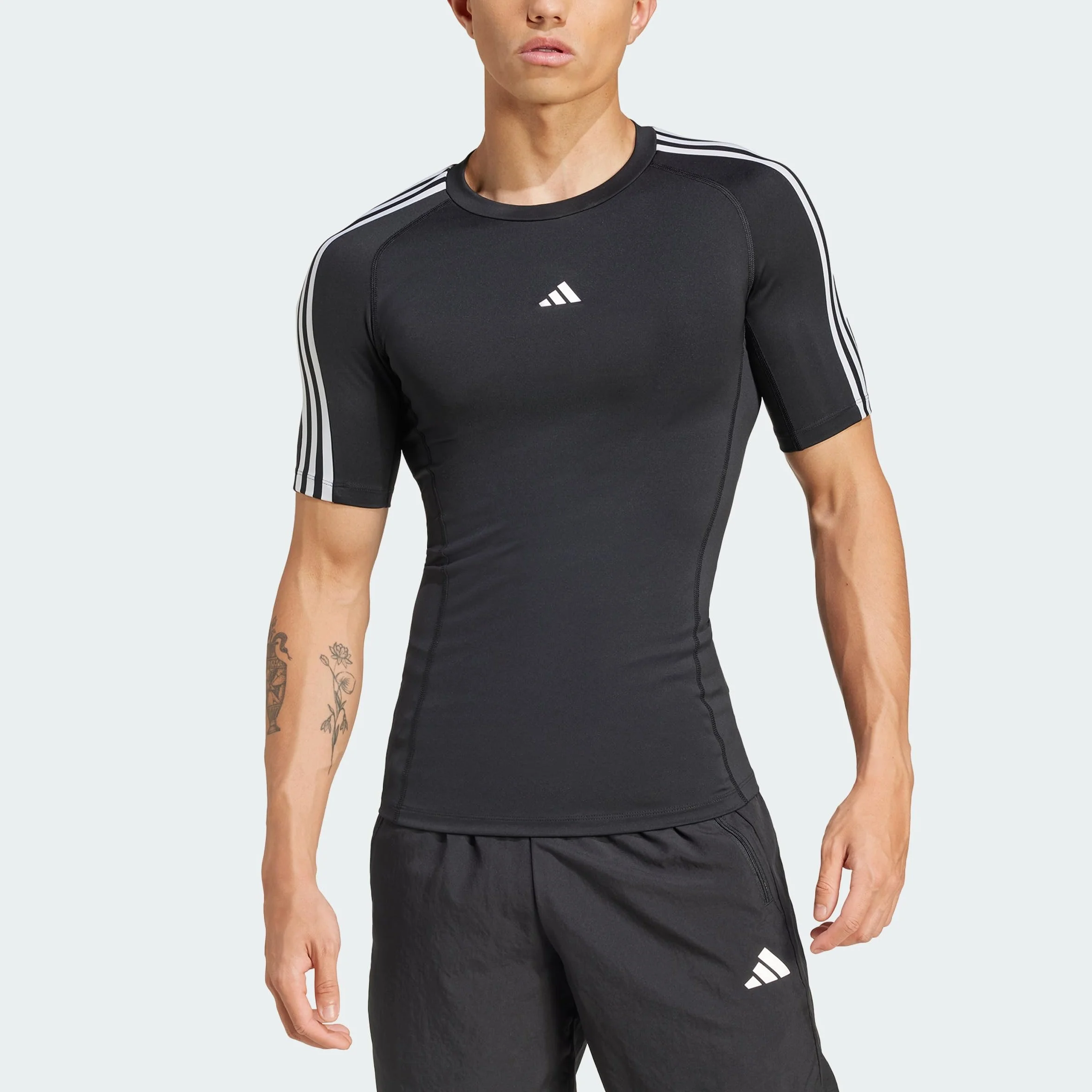 adidas Mężczyźni TECHFIT COMPRESSION TRAINING 3-STRIPES T-SHIRT, Black, XXL