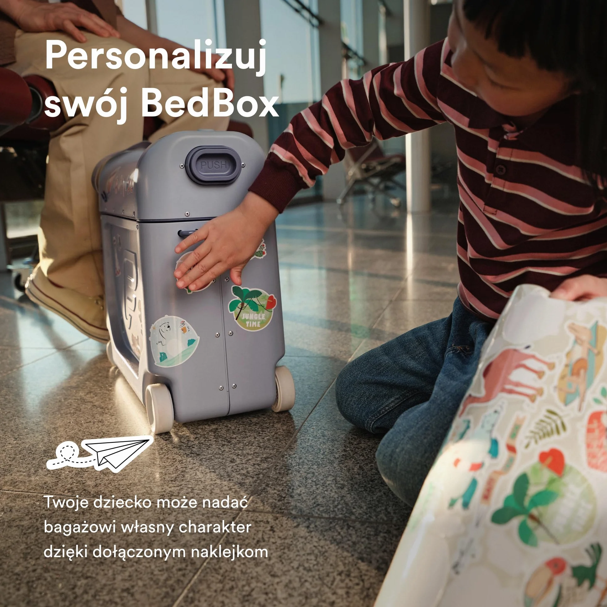 Stokke JetKids Zestaw podróżny, Arctic Blue - Zawiera jeżdżącą walizkę BedBox i plecak - Idealny dla dzieci w dieku 2-7 lat (do 35 kg)