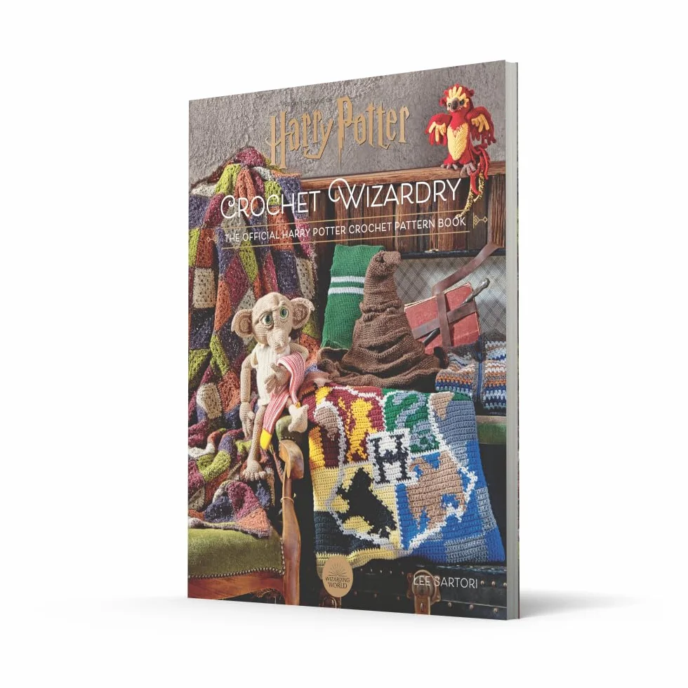 Harry Potter: Crochet Wizardry: The ultimate crochet guide with Harry Potter-inspired patterns for all crafters