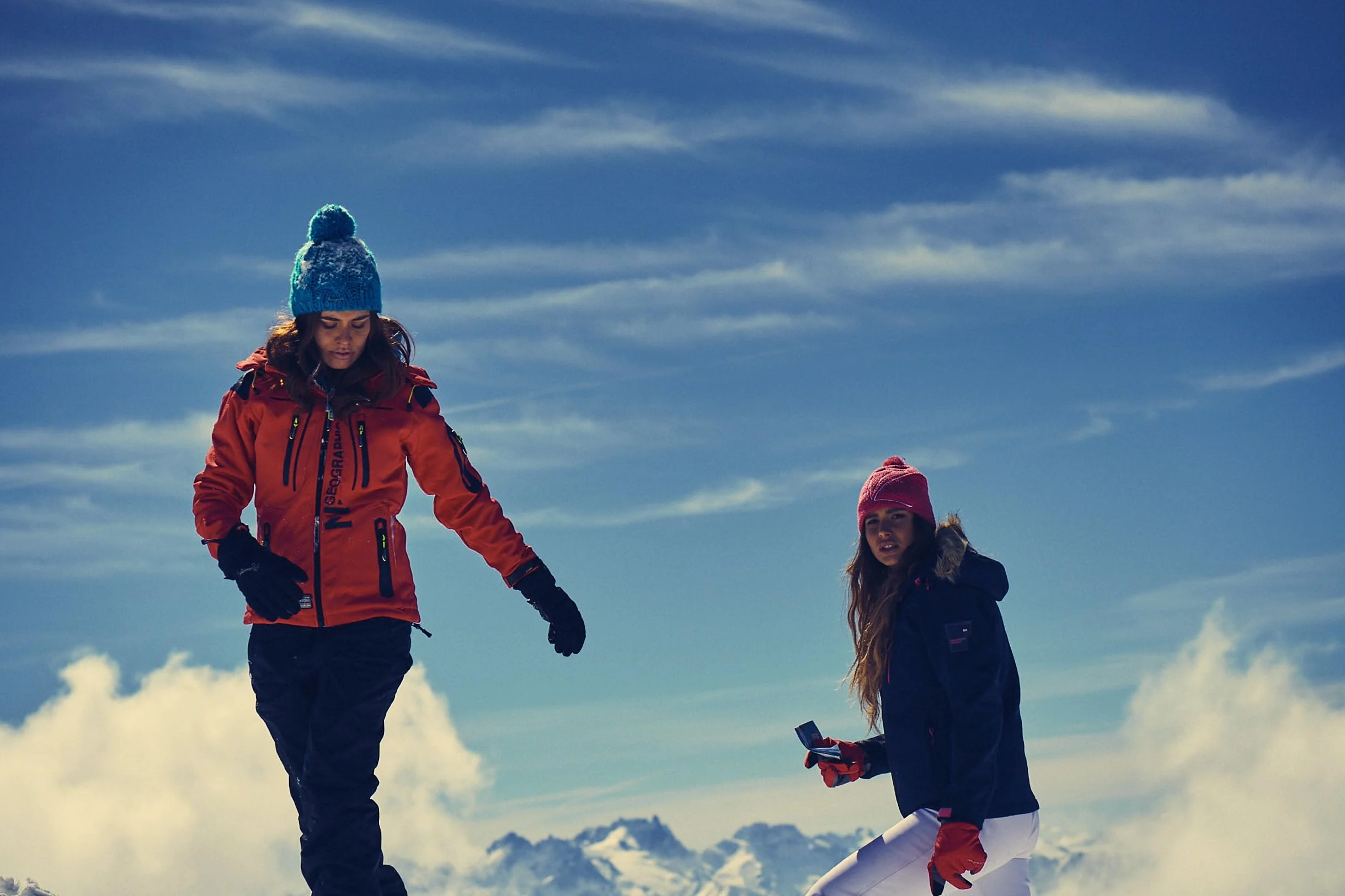 Geographical Norway Tislande Lady – damska kurtka softshell z kapturem, wodoszczelna, outdoorowa, wiatroszczelna, do aktywności na świeżym powietrzu, wędrówek, jazdy na nartach, na jesień, zimę,