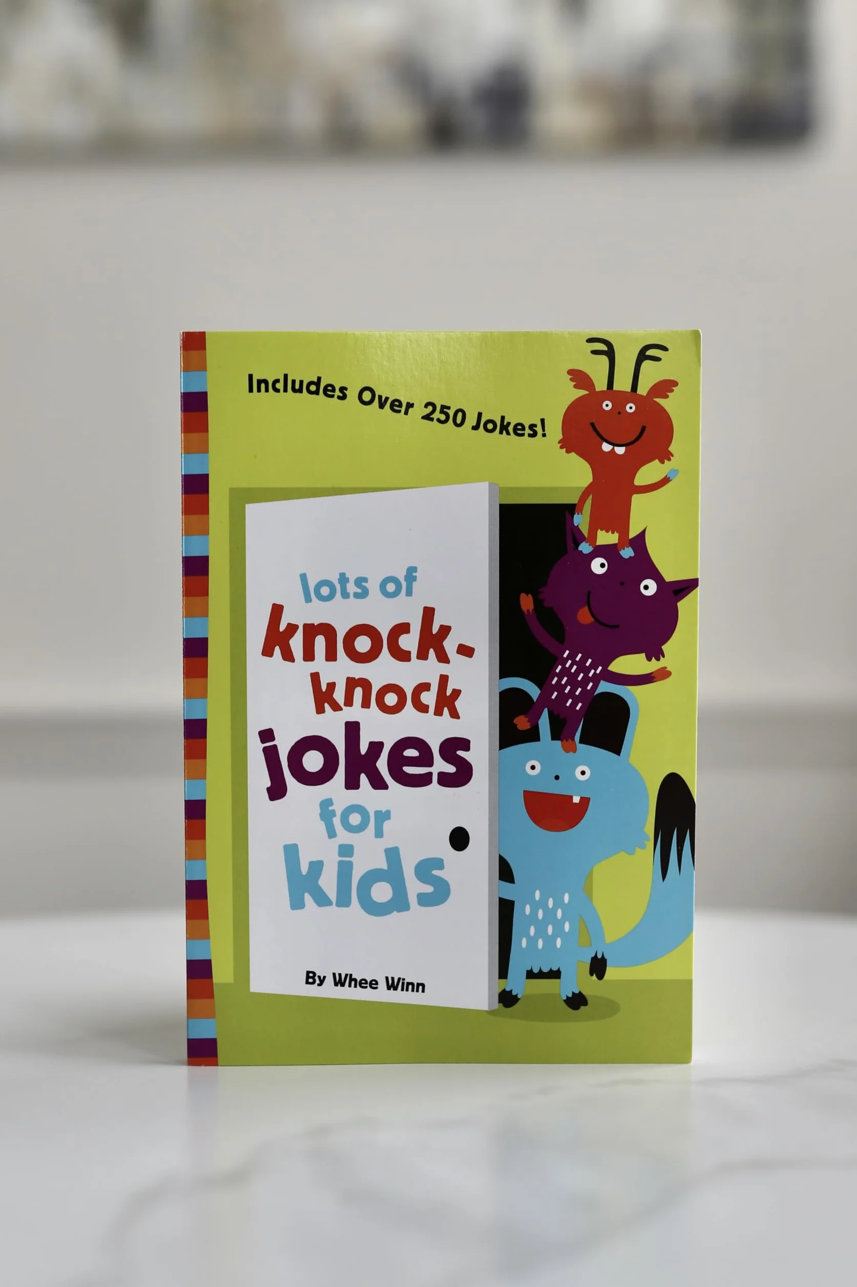 Lots of Knock-Knock Jokes for Kids: A Funny, Laugh Out Loud Busy Book for Children with Over 250 Jokes, Riddles, Tongue Twisters, and Puns
