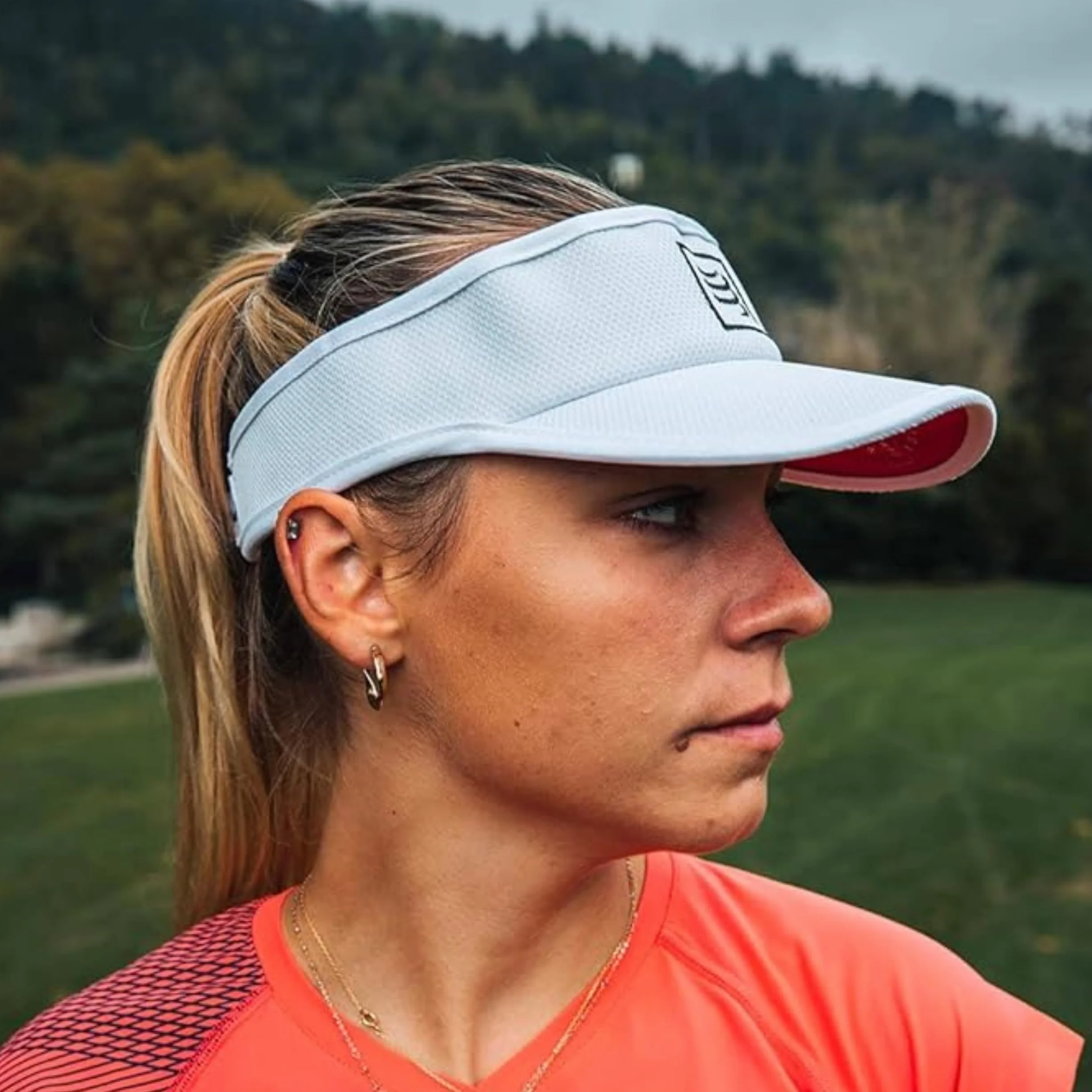 COMPRESSPORT Daszek, biały, Rozmiar uniwersalny