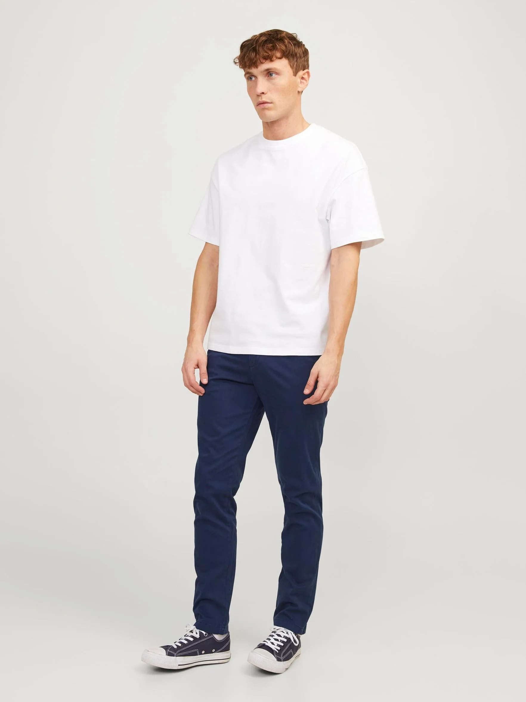 Mêskie Spodnie Chino Slim Fit z Elastanem Ostrzy¿one nogawki Pasuje do Marki JPSTMARCO JJBOWIE