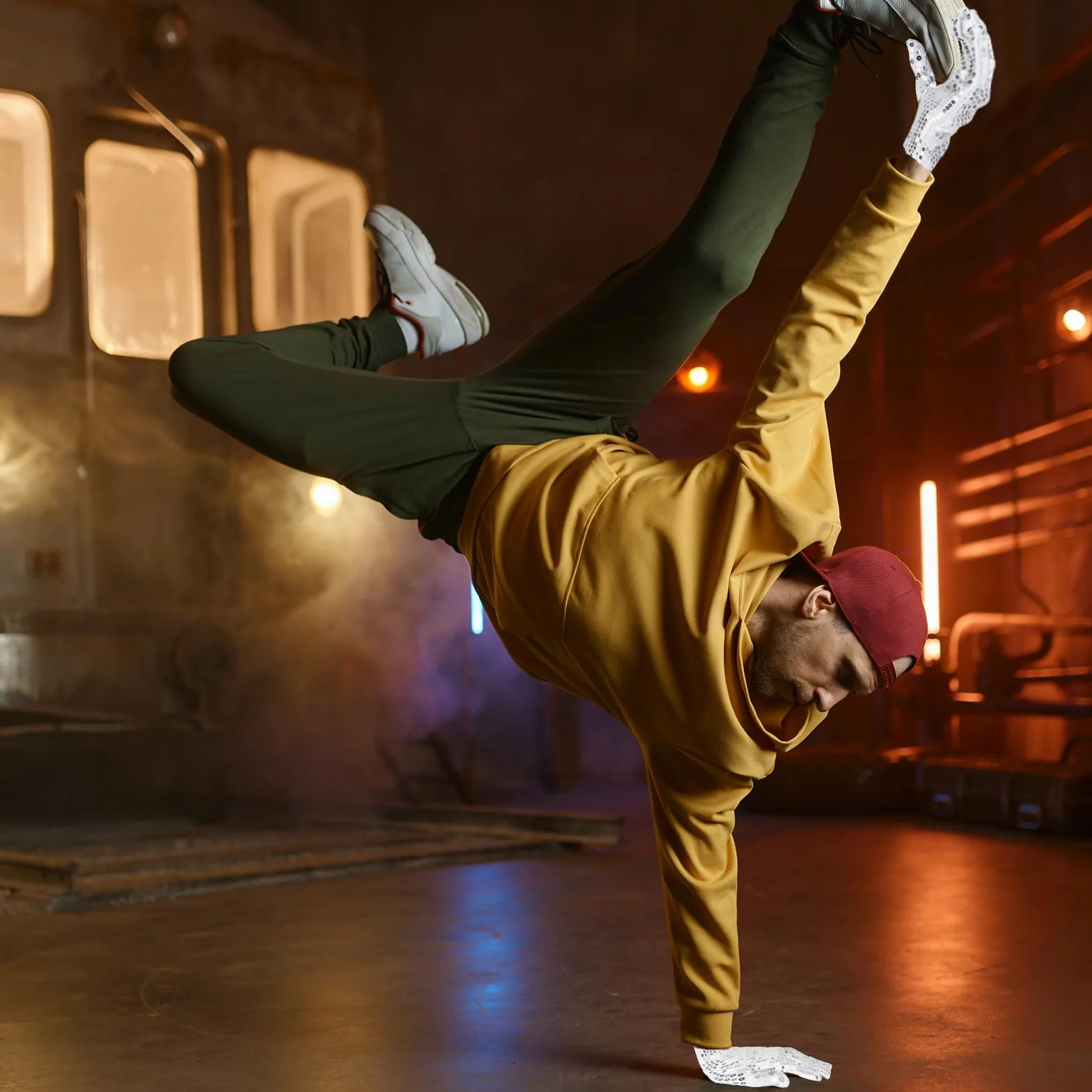 Lusofie Rękawiczki z cekinami srebro Performance Rhinestone damskie rękawiczki brokatowe na imprezę kostiumowe koordynowane rękawiczki na imprezę modową przyciągające wzrok prezent na Boże Narodzenie