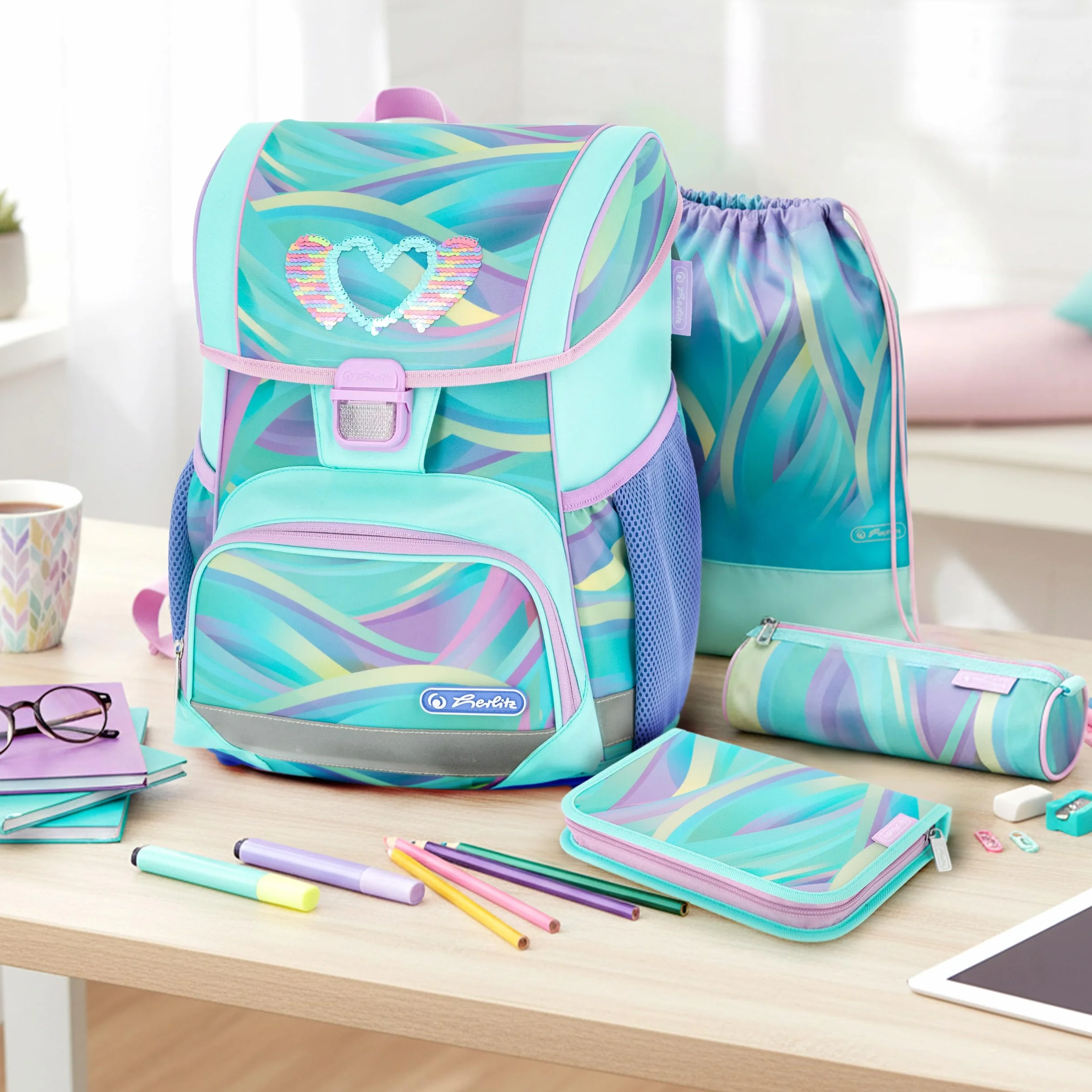 herlitz Tornister szkolny zestaw 4-częściowy Loop Minty Love Pastel 17 l ergonomiczny tornister o niskiej wadze 1. klasa chłopcy dziewczynki dzieci