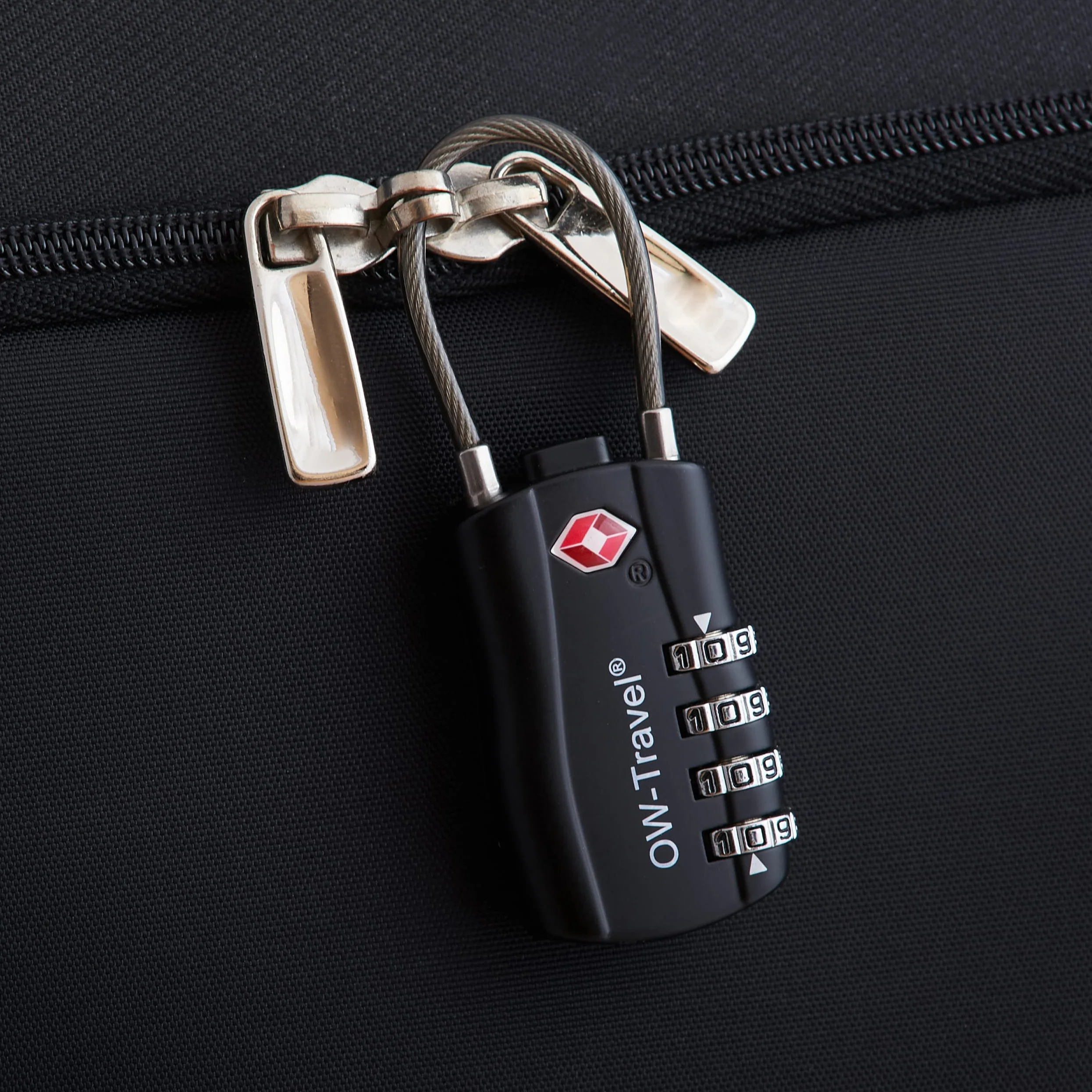OW-Travel TSA Kłódka z Linką i Zamkiem Szyfrowym (Zestaw 4 Czarnych) 4 Cyfrowe Kłódki Walizkowe. Kłódka na szyfr na Plecak, Walizkę, Bagaż, Kłódki Szyfrowe Bagażowe, Szafek na Siłownię