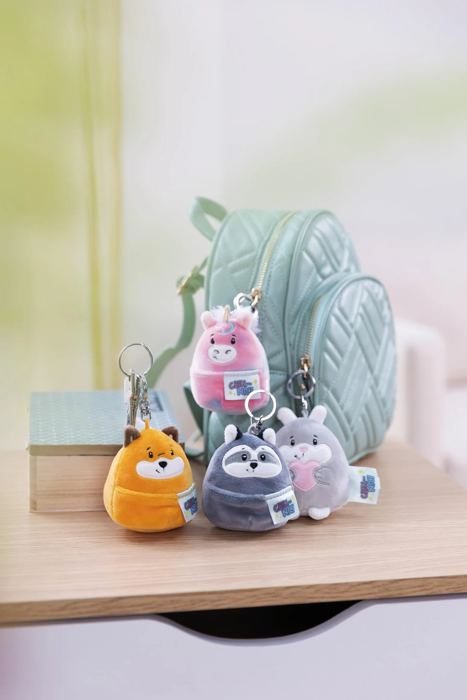 NICI Brelok Chill-NICI królik z sercem 8 cm szary – maskotka z brelokiem do kluczy lub torby | 61754