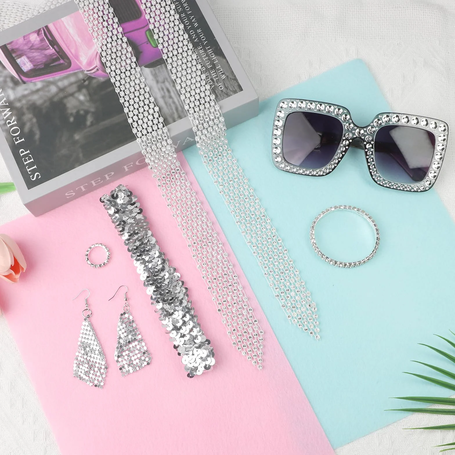 Zestaw 6 akcesoriów dyskotekowych z okularami przeciwsłonecznymi, szalikiem, kolczykami, bransoletką, pierścionkiem i opaską na czoło, brokatową biżuterią i kostiumem dla kobiet