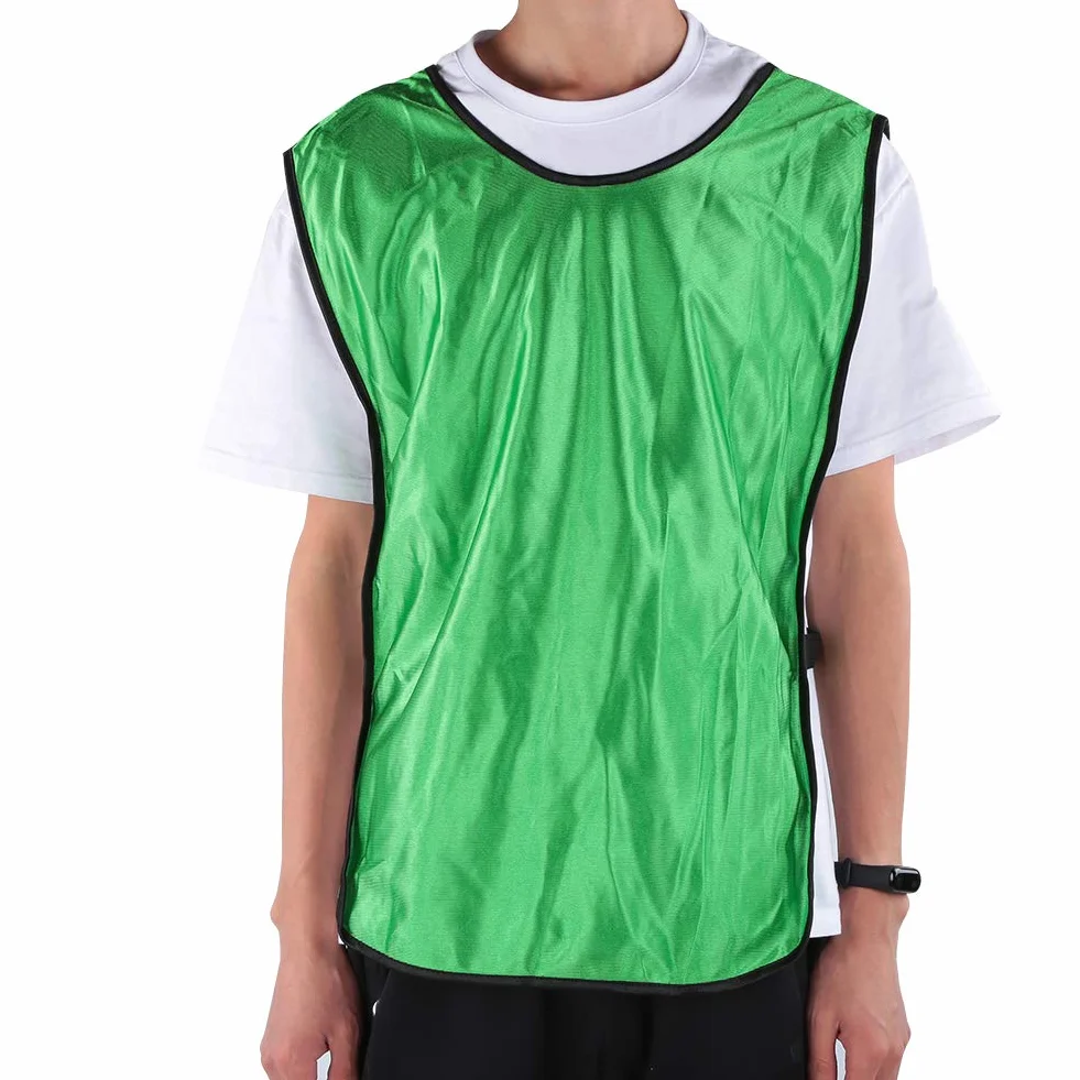 Mesh Scrimmage kamizelki treningowe, 12 szt. Piłka nożna Pinnies Scrimmage kamizelki dla dzieci, młodzieży i dorosłych, kamizelka do treningu drużynowego koszulki śliniaki sportowe do koszykówki piłki nożnej hokeja do siatkówki (zielone)