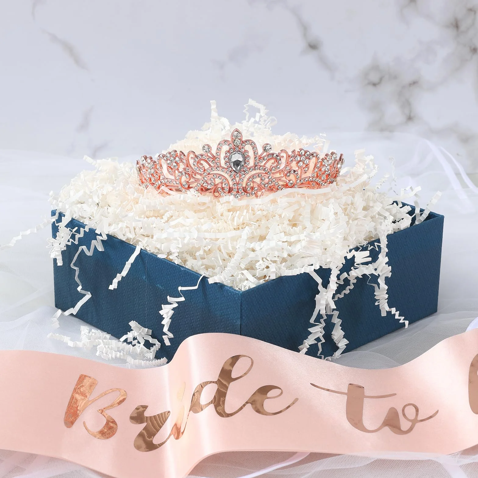 Bride to Be Sash and Veil Szarfy dla panny młodej Welon z grzebieniem Opaska dla panny młodej Tiara na wieczór panieński Różowe złoto Dekoracje ślubne