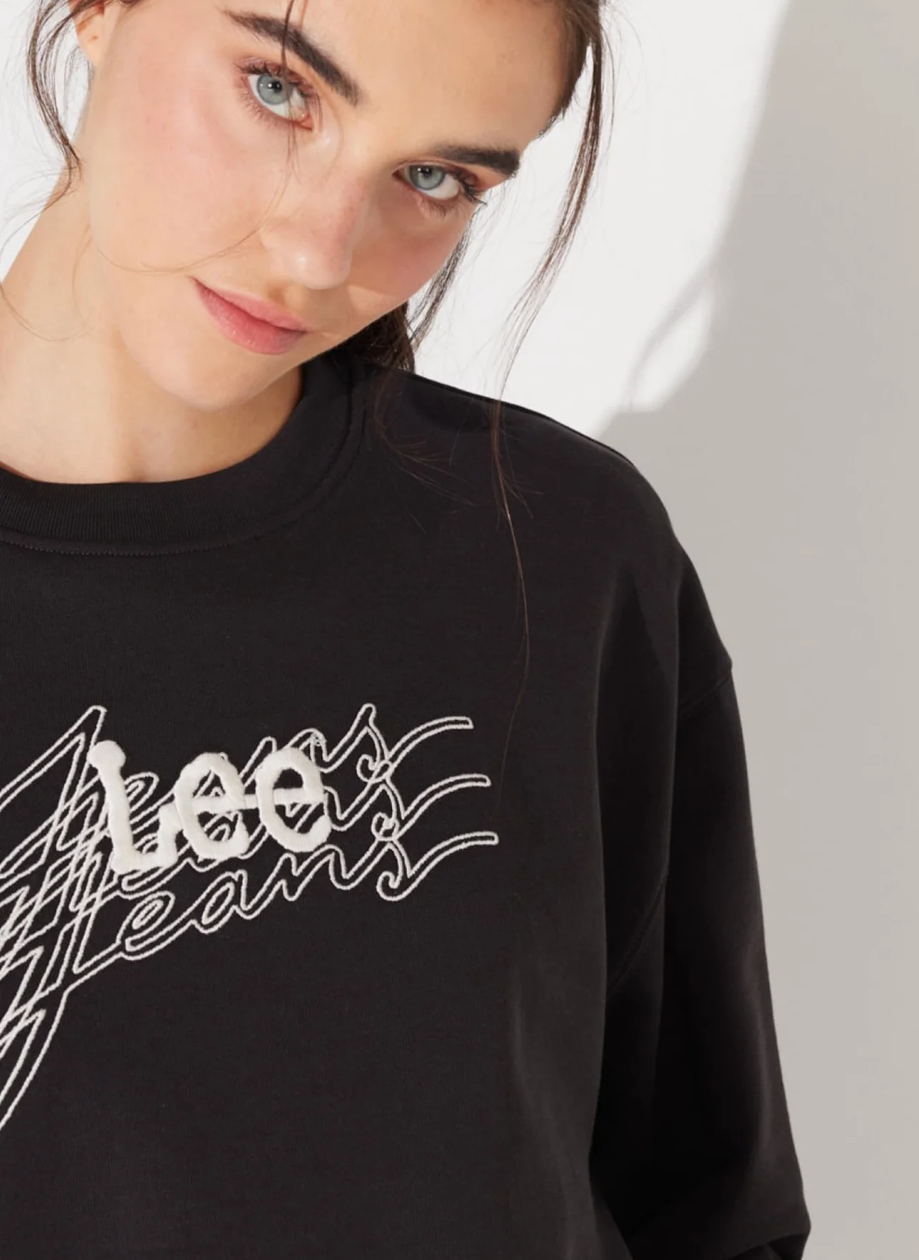 Armani Exchange Bluza sportowa Kobiety Bluza Z Okrągłym Logo