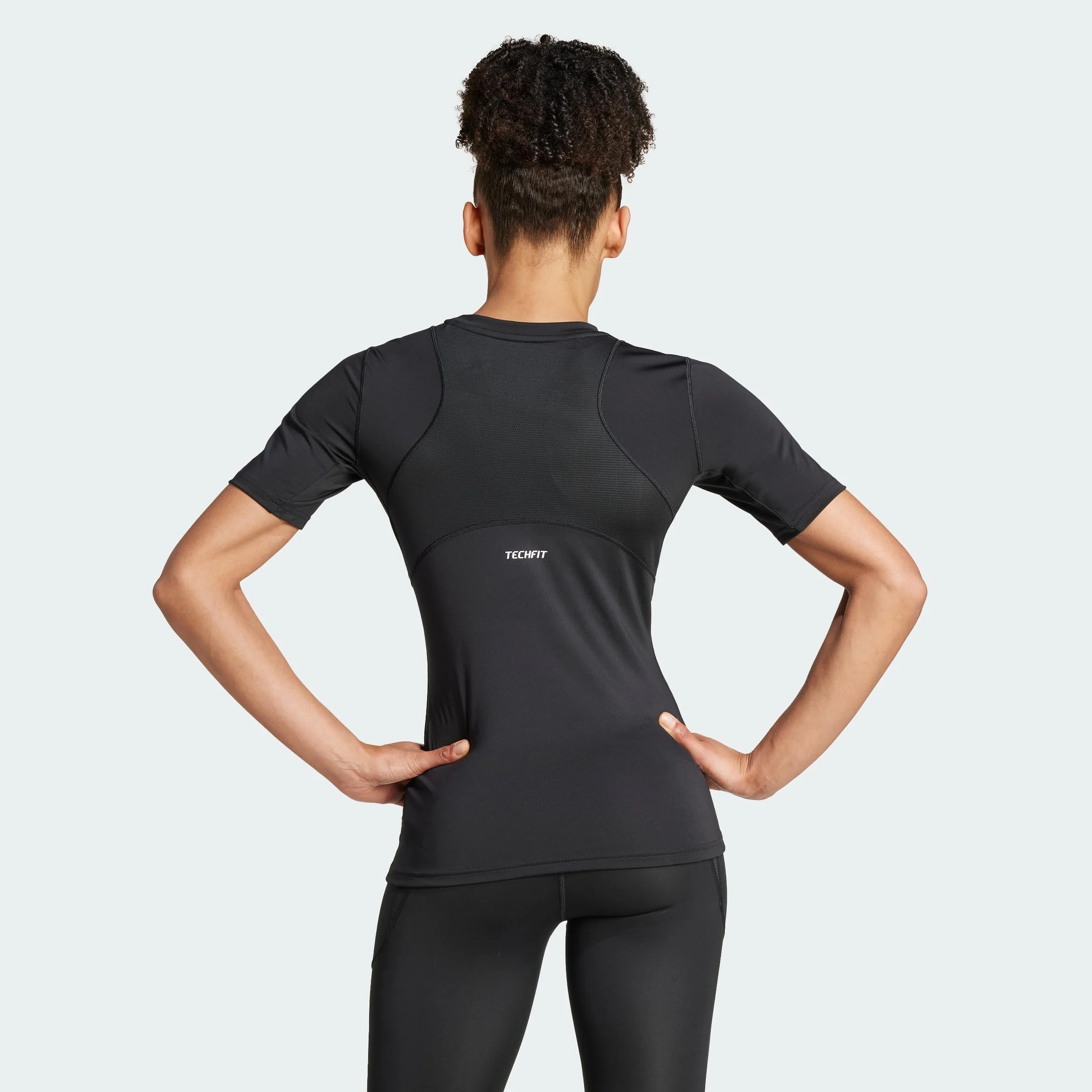adidas Kobiety TECHFIT Training T-Shirt, Black, M