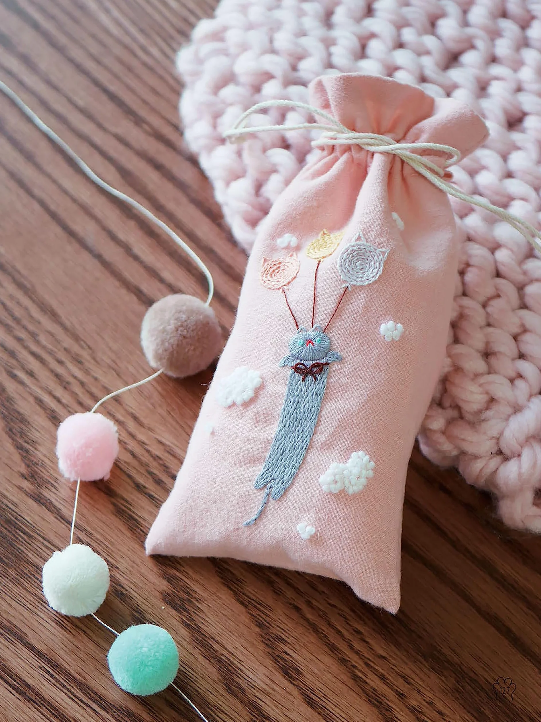 Cat Mania Embroidery: Zany and Fun Feline Motifs