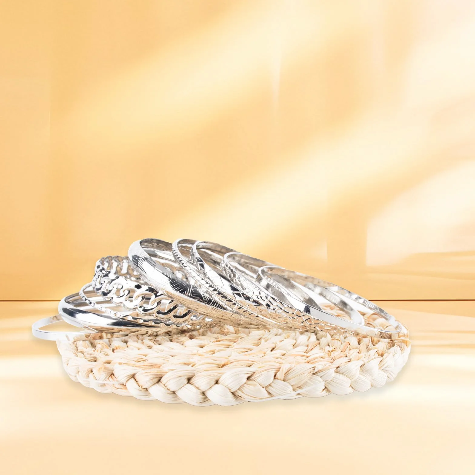 AYNKH 10 szt. bransoletek dla kobiet, minimalistyczna bransoletka w stylu boho, vintage regulowane bransoletki do układania w stos, etniczne błyszczące teksturowane indyjskie bransoletki dla kobiet na