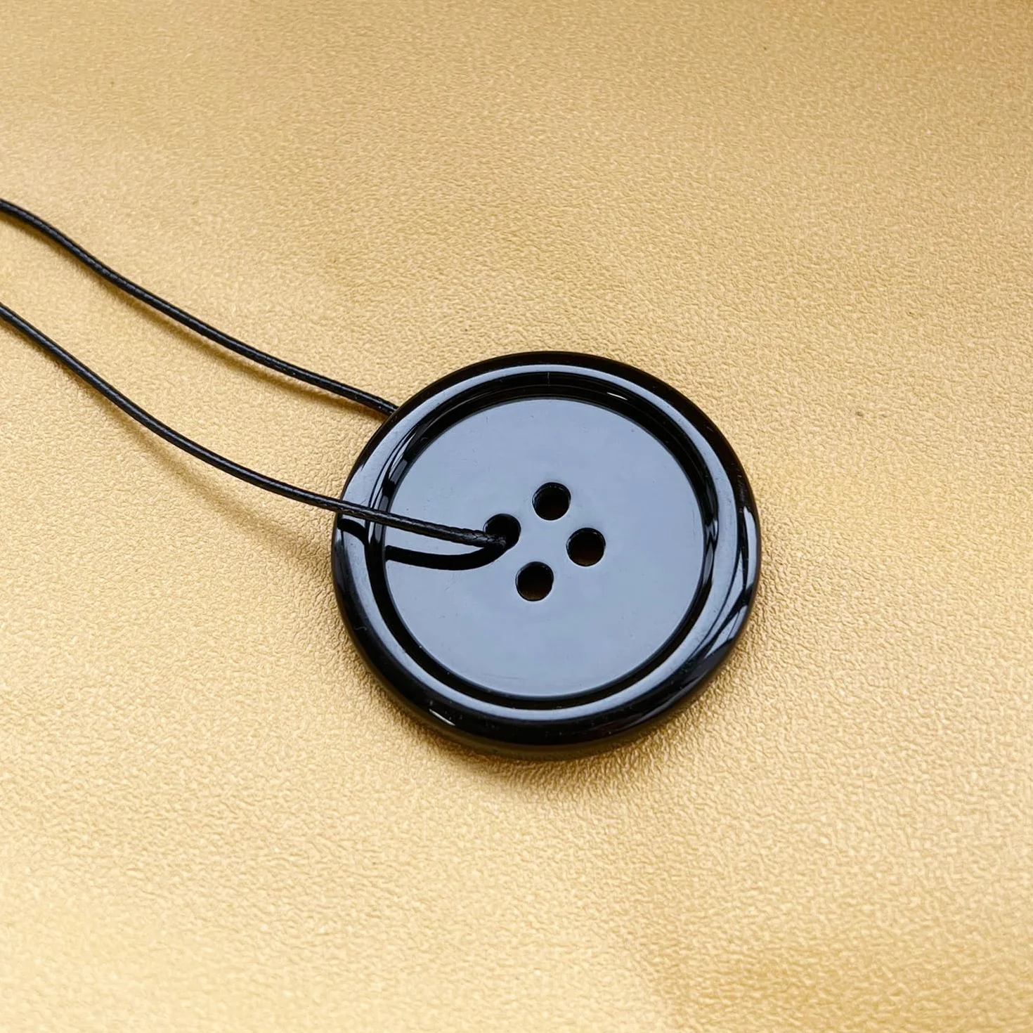 Coraline zestaw biżuterii na guziki oczy okulary klucz kamień naszyjnik anime pierścień skórzany dziennik do pisania notatnik z naklejkami 15 szt, Metal, Bez kamieni szlachetnych