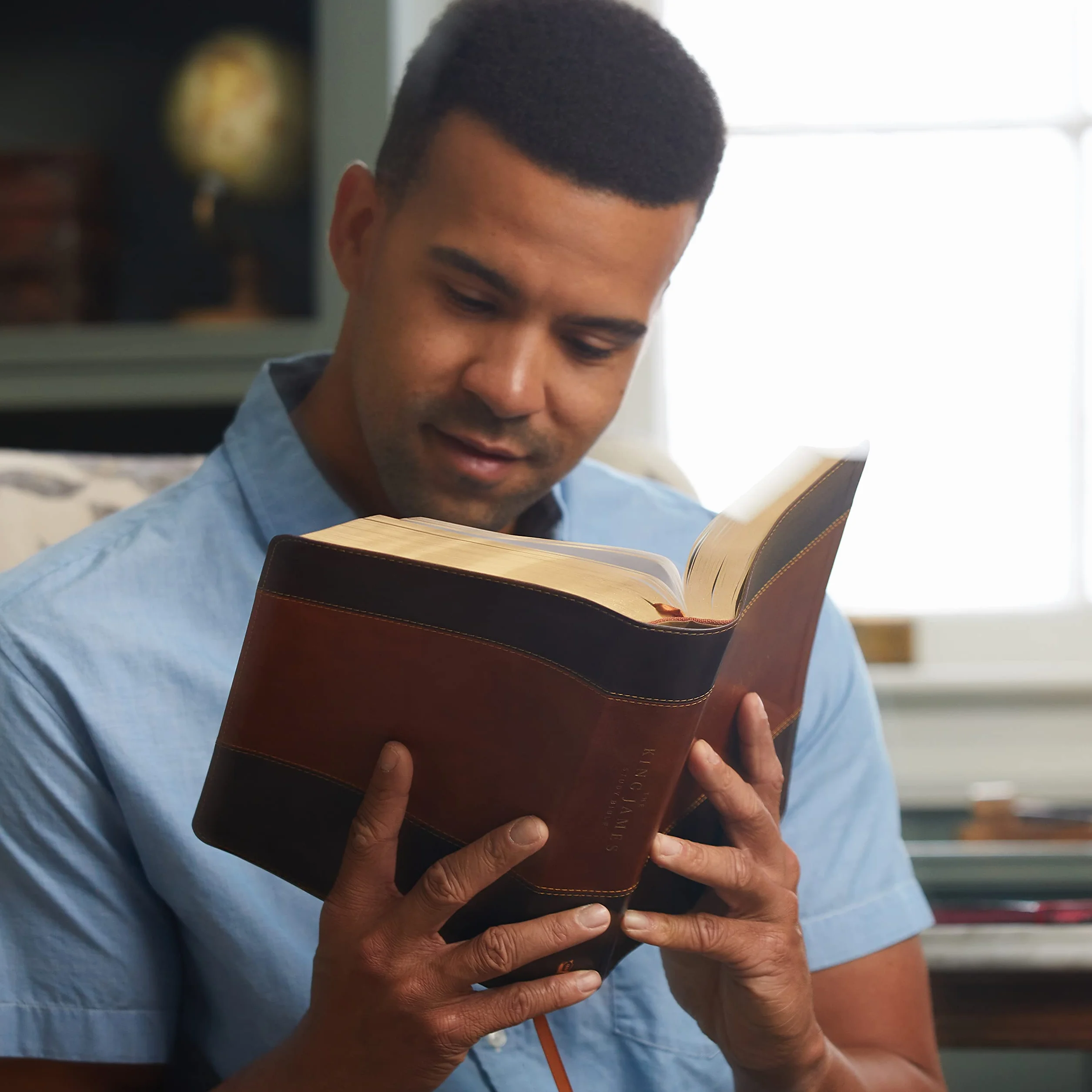 The King James Study Bible, Imitation Leather, Brown, Full-Color Edition: Holy Bible, King James Version – Great for Father's Day