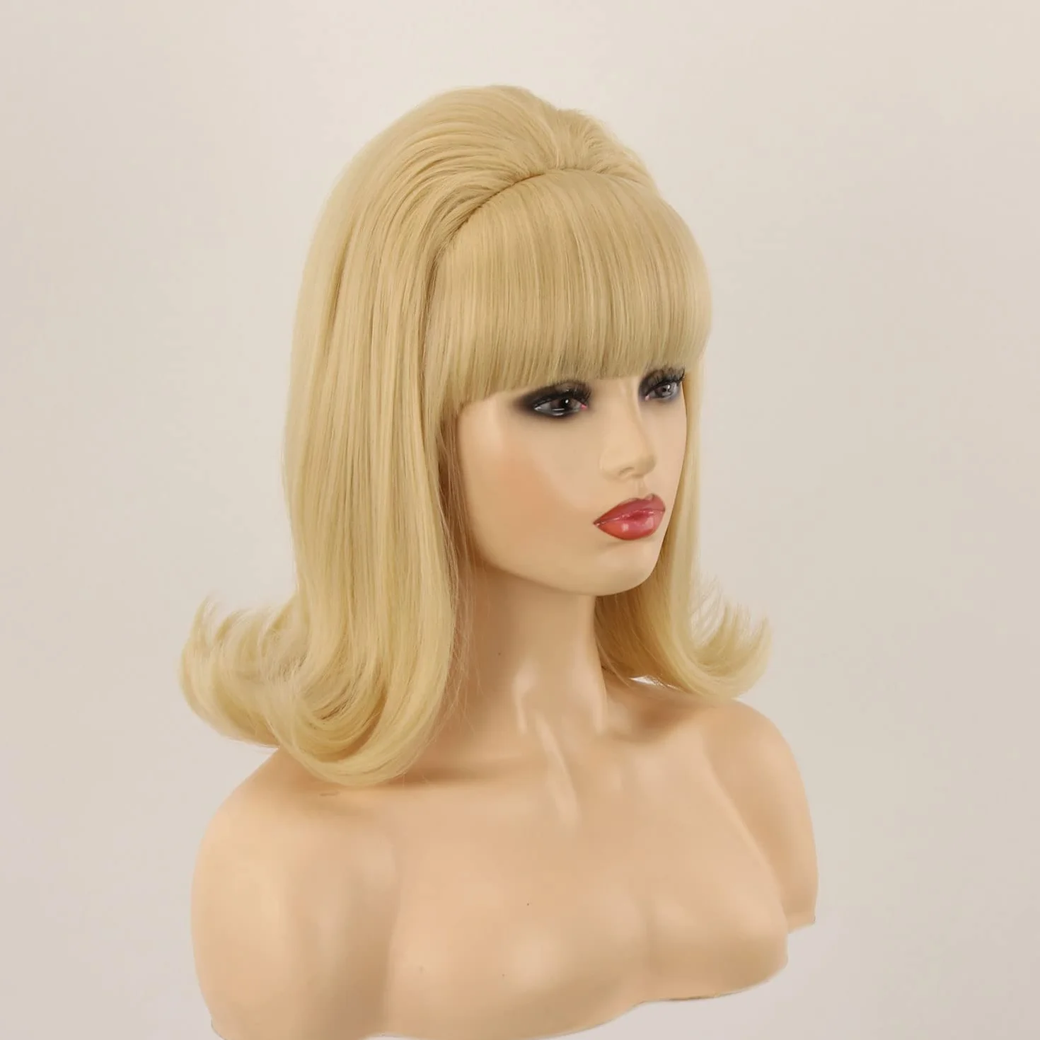 Peruka z lat 60. | FVCENT 70's Retro styl ula w stylu Vintage wygląd flicked ula Bob 50's styl peruka kostium damska peruka z grzywką (Blond)