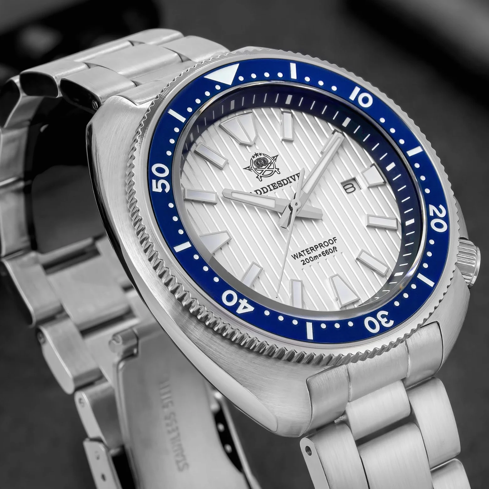 ADDIESDIVE Zegarek do nurkowania dla mężczyzn 200m szafirowe szkło tarcza z wzorem 3D żaluzje ceramiczna ramka świecący japoński mechanizm kwarcowy zegarek ze stali nierdzewnej AD2507
