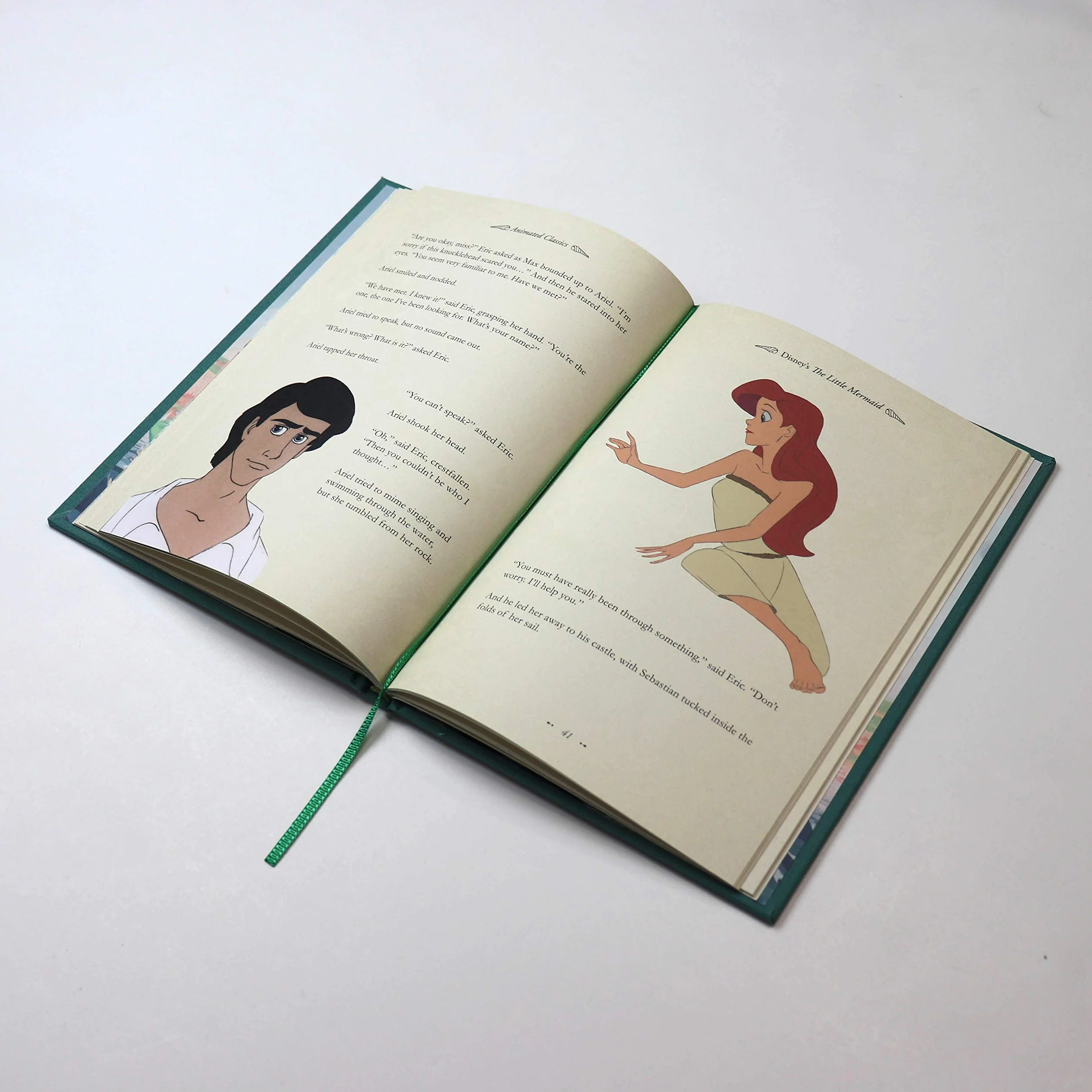 The Little Mermaid (Disney Animated Classics): A deluxe gift book of the classic film - collect them all!